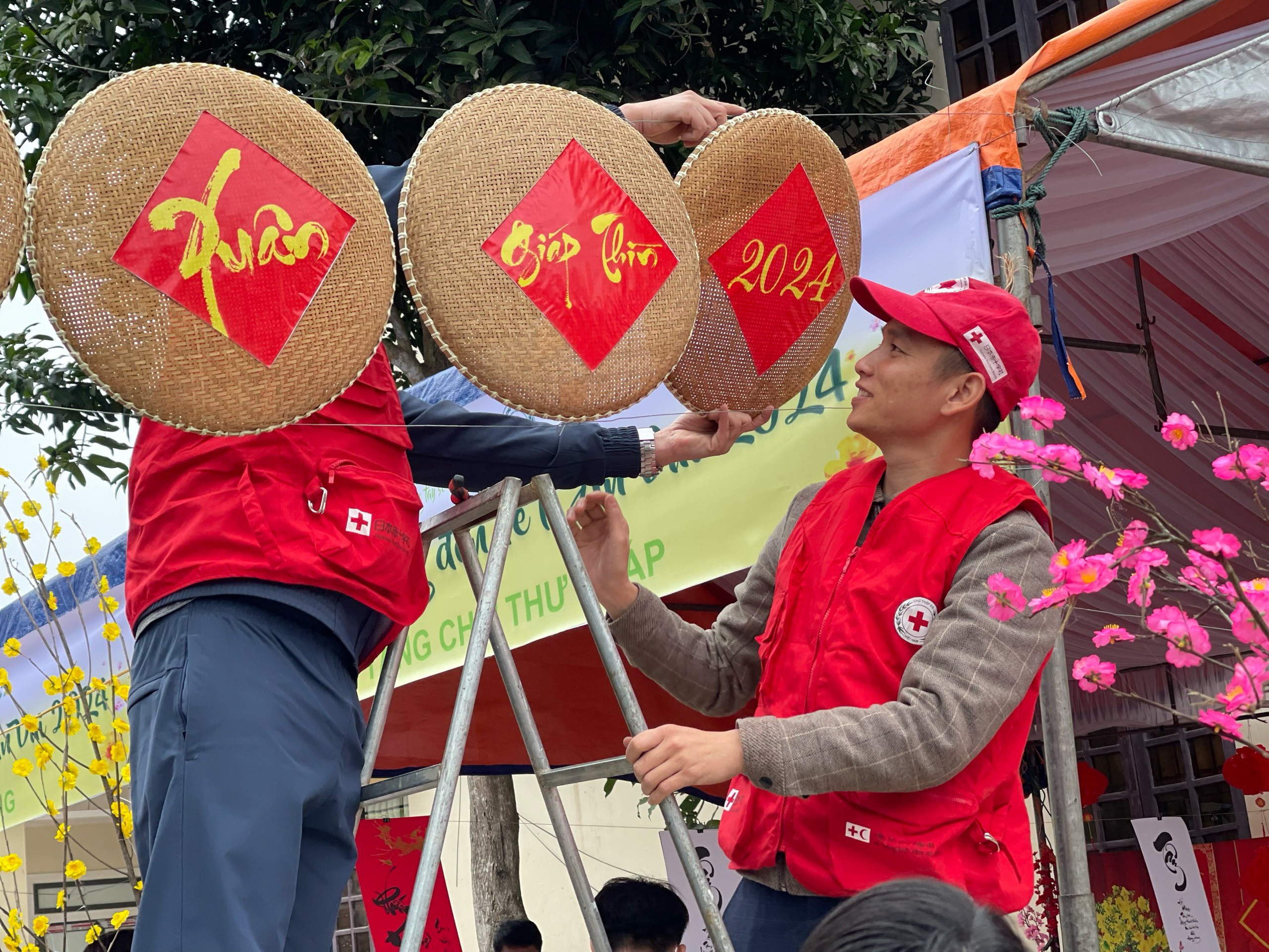 HỘI CHỮ THẬP ĐỎ VIỆT NAM