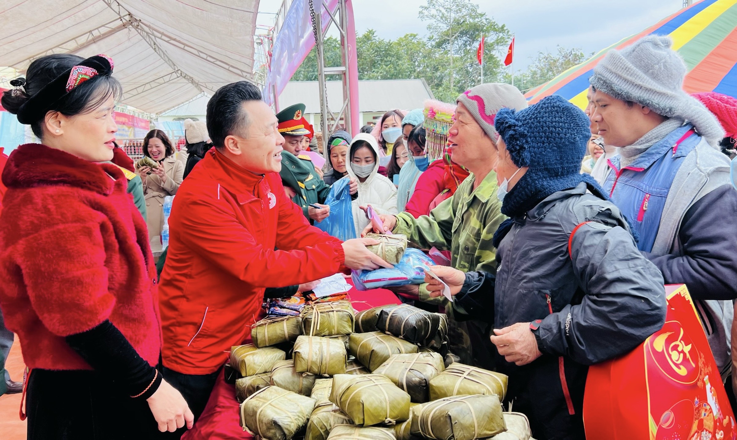 HỘI CHỮ THẬP ĐỎ VIỆT NAM