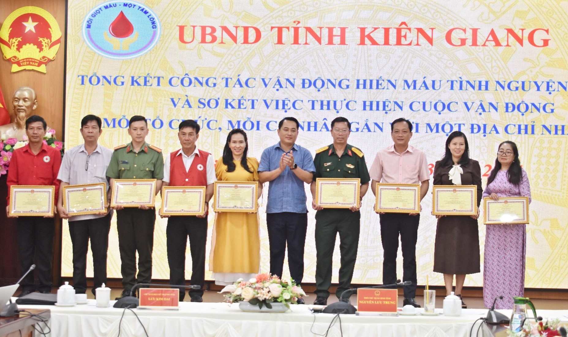 HỘI CHỮ THẬP ĐỎ VIỆT NAM
