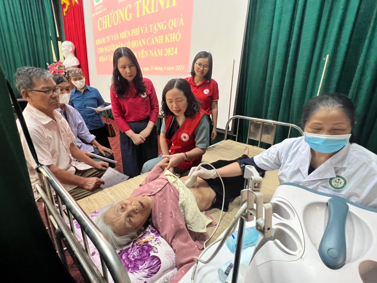 HỘI CHỮ THẬP ĐỎ VIỆT NAM