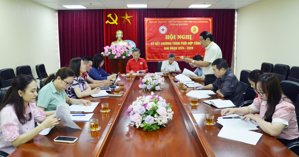 HỘI CHỮ THẬP ĐỎ VIỆT NAM