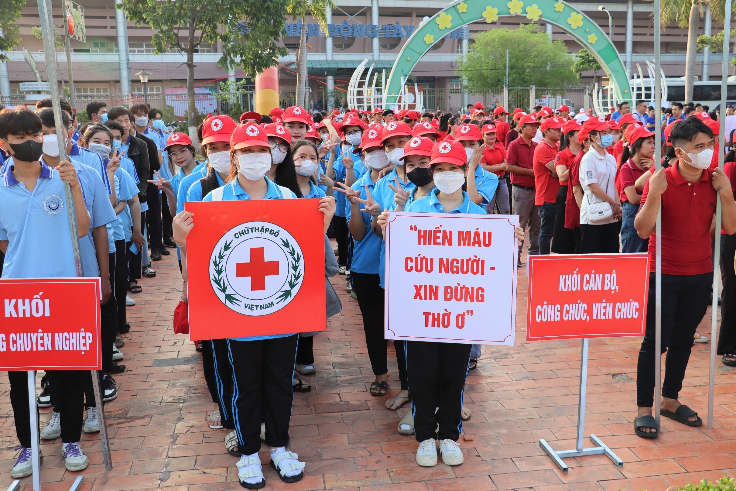 HỘI CHỮ THẬP ĐỎ VIỆT NAM