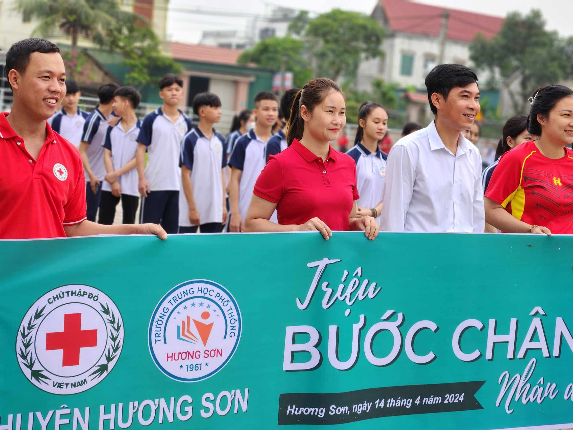 HỘI CHỮ THẬP ĐỎ VIỆT NAM