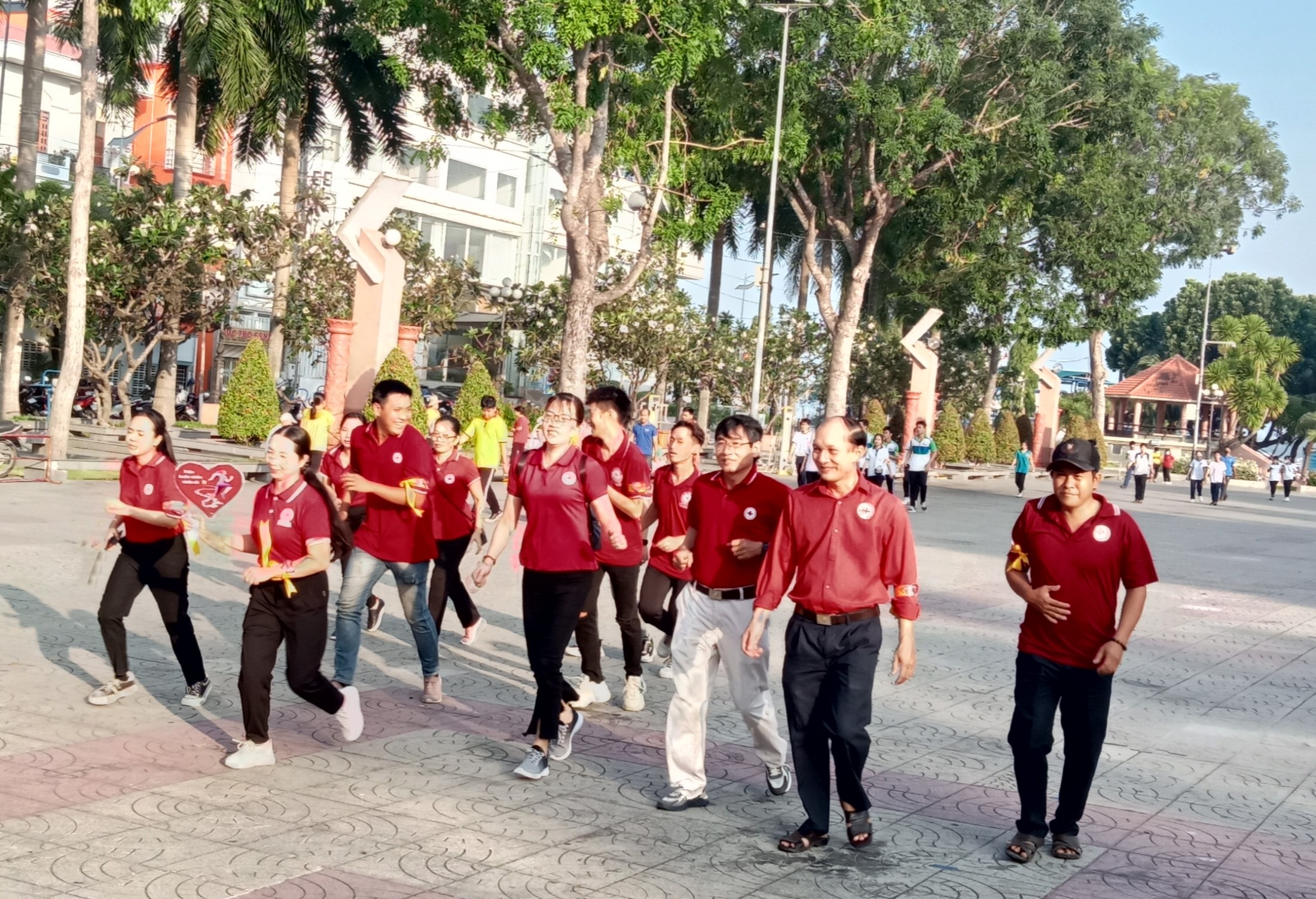 HỘI CHỮ THẬP ĐỎ VIỆT NAM