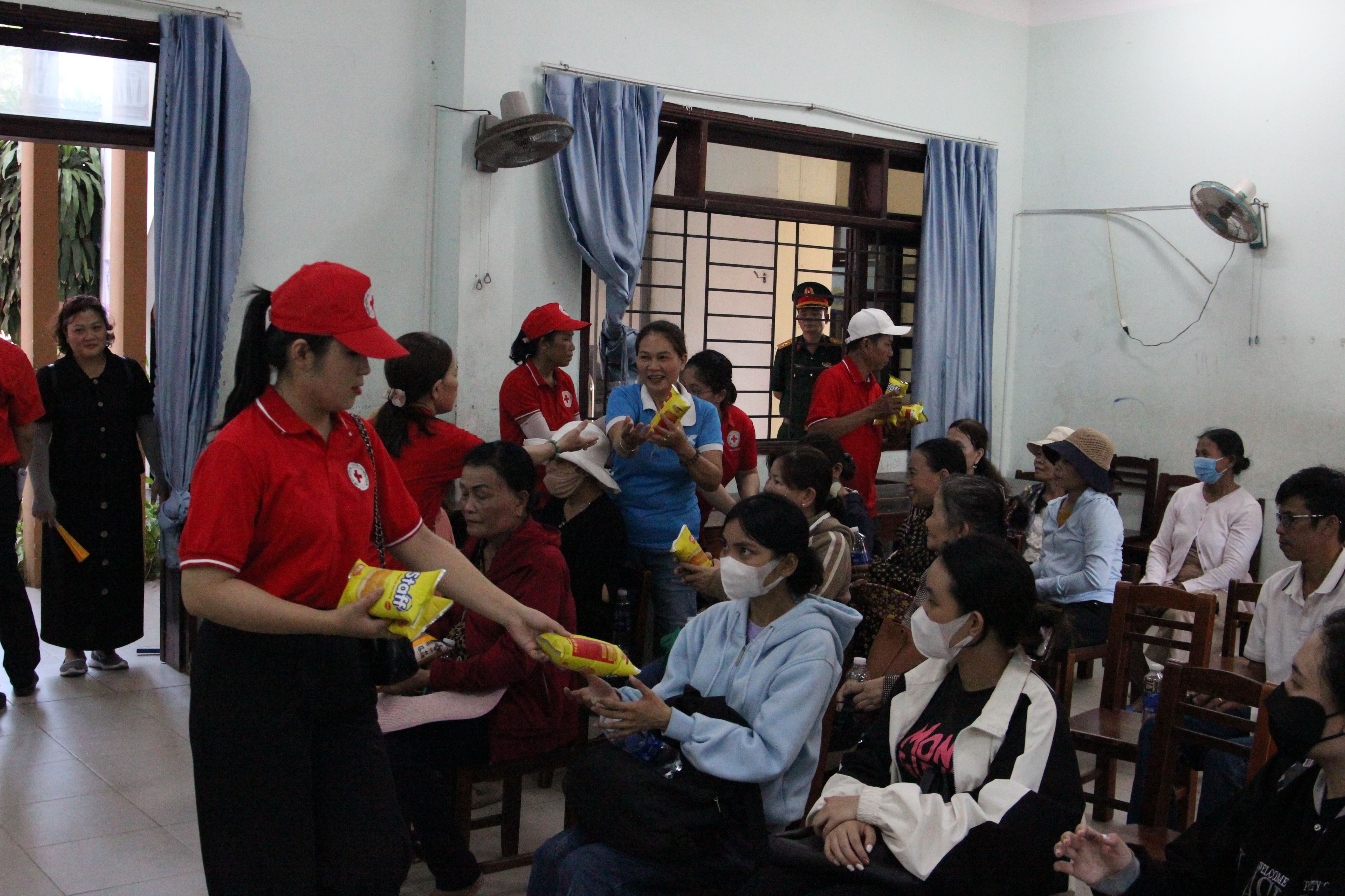 HỘI CHỮ THẬP ĐỎ VIỆT NAM