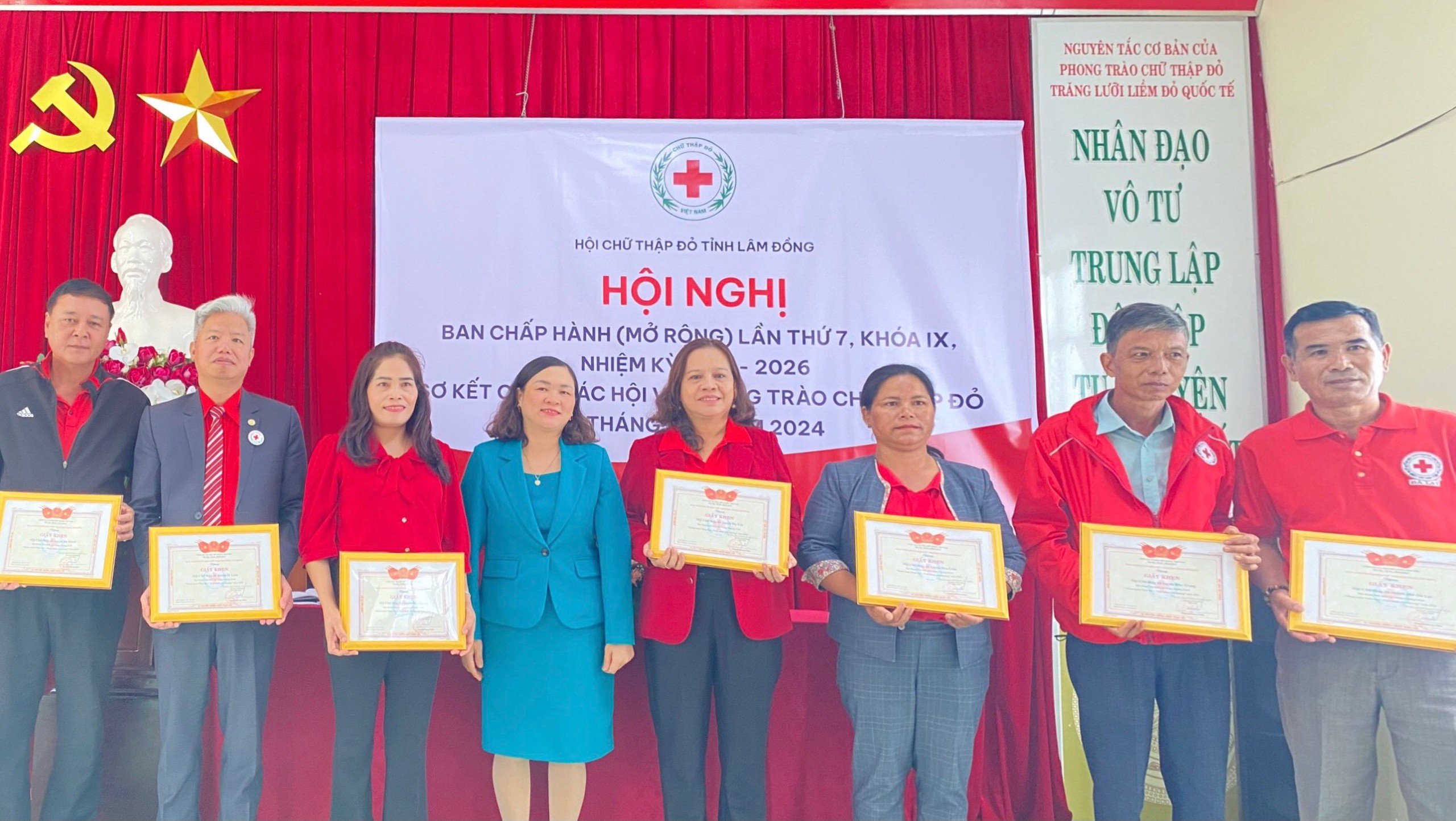 HỘI CHỮ THẬP ĐỎ VIỆT NAM
