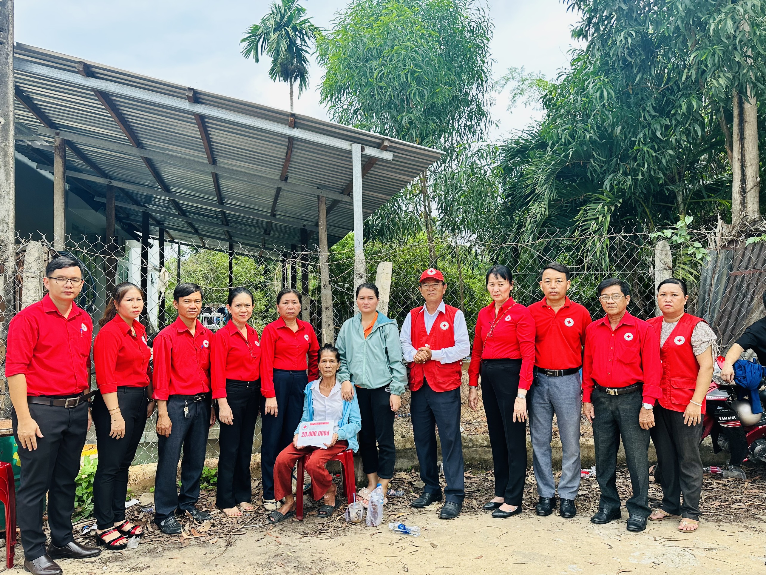 HỘI CHỮ THẬP ĐỎ VIỆT NAM