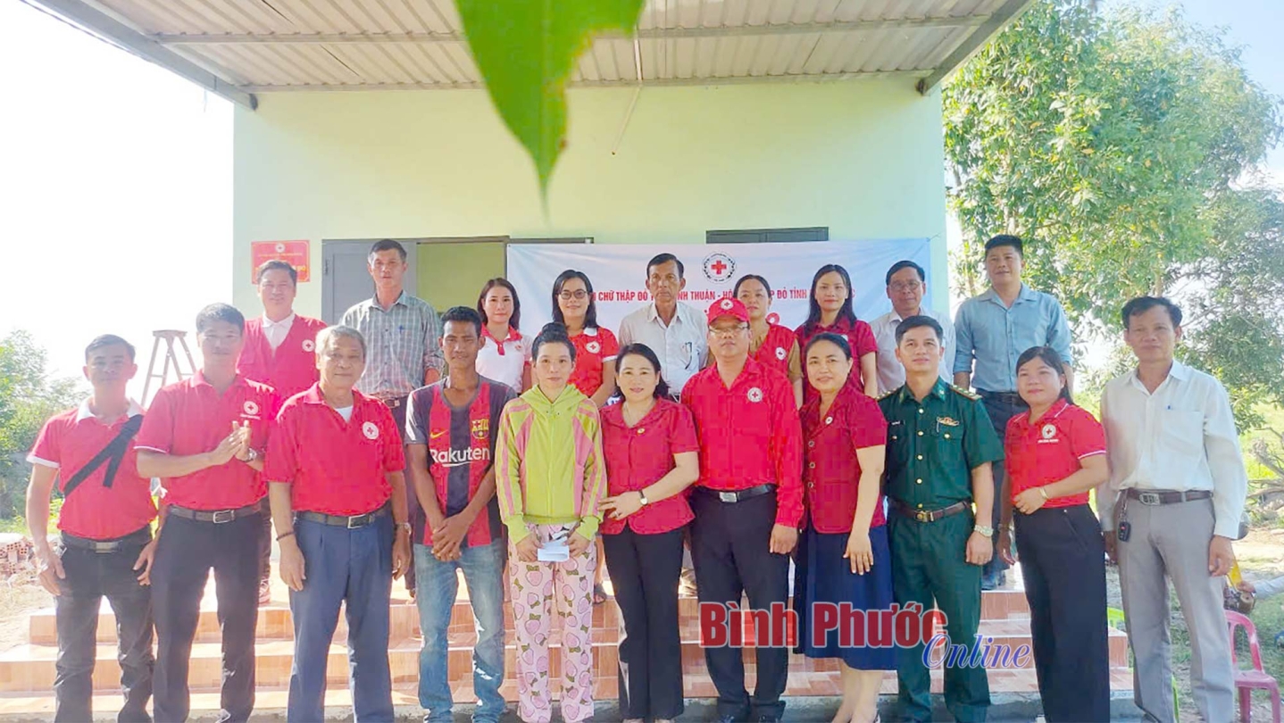 HỘI CHỮ THẬP ĐỎ VIỆT NAM