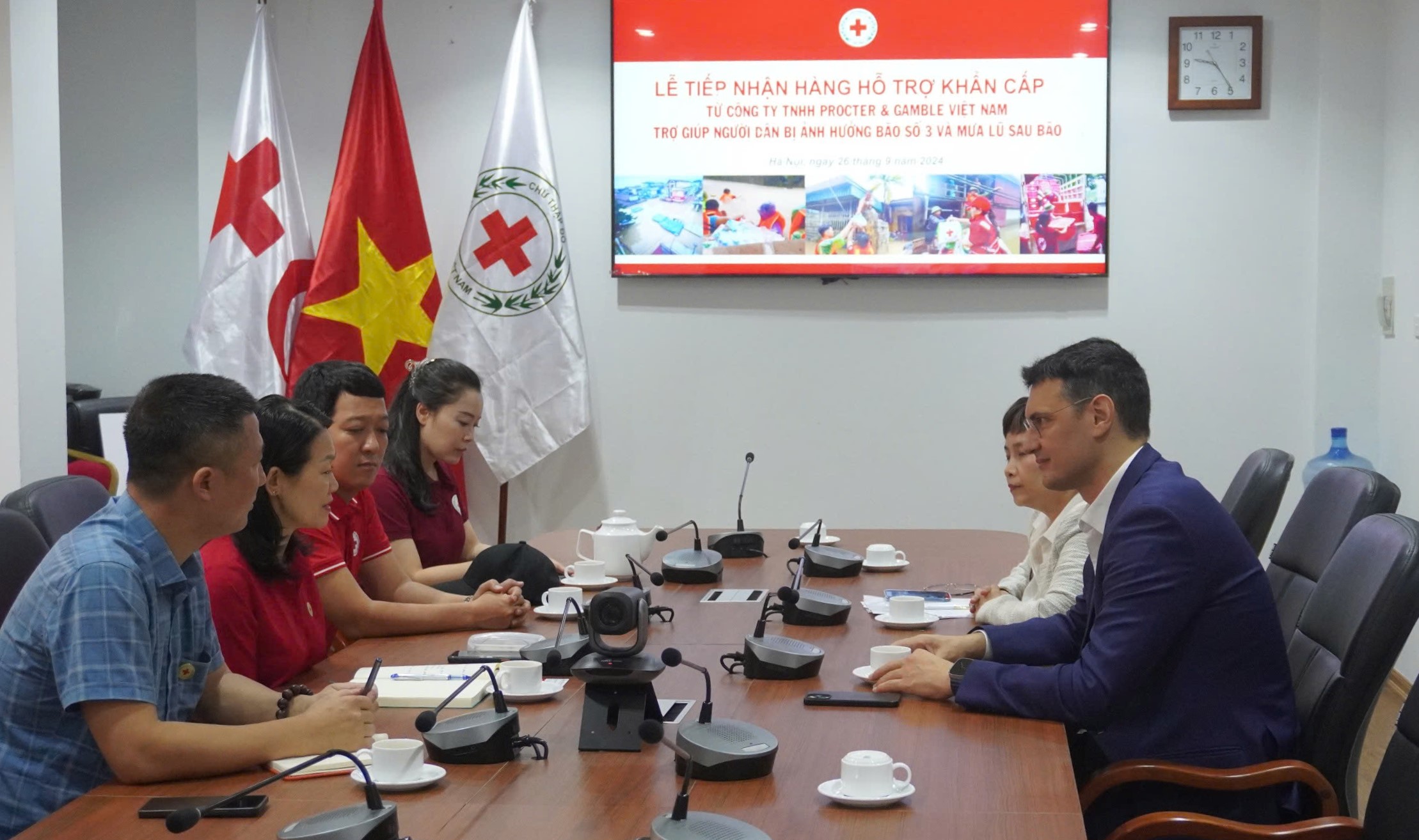 HỘI CHỮ THẬP ĐỎ VIỆT NAM