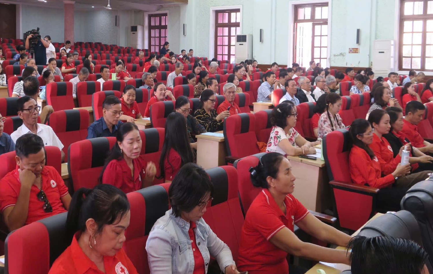 HỘI CHỮ THẬP ĐỎ VIỆT NAM
