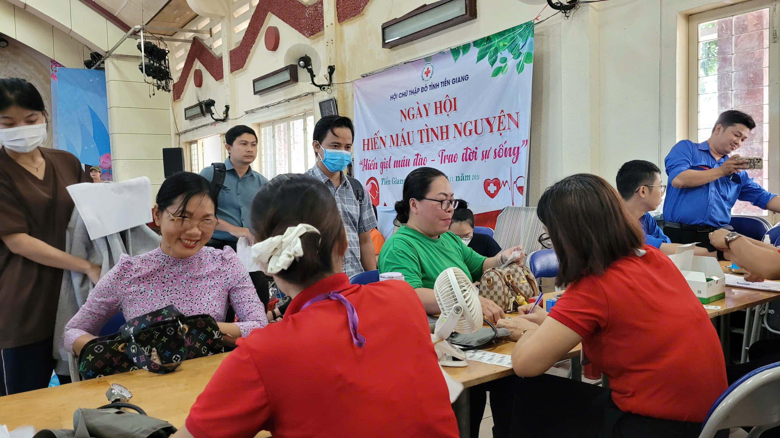 HỘI CHỮ THẬP ĐỎ VIỆT NAM
