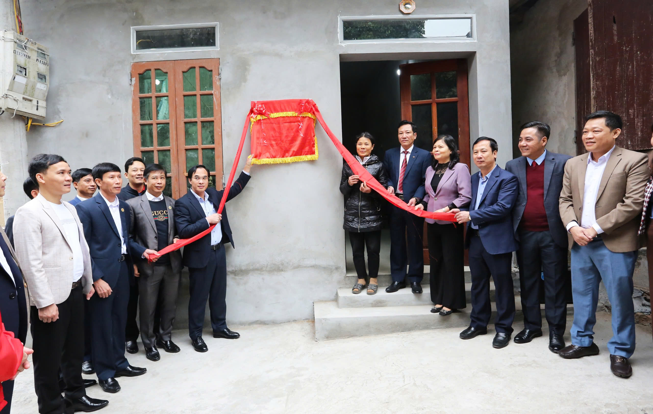 HỘI CHỮ THẬP ĐỎ VIỆT NAM