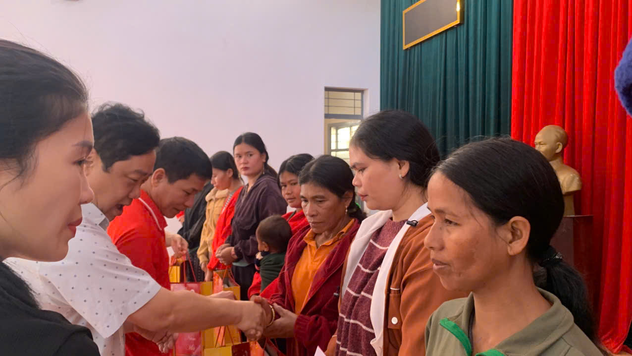 HỘI CHỮ THẬP ĐỎ VIỆT NAM