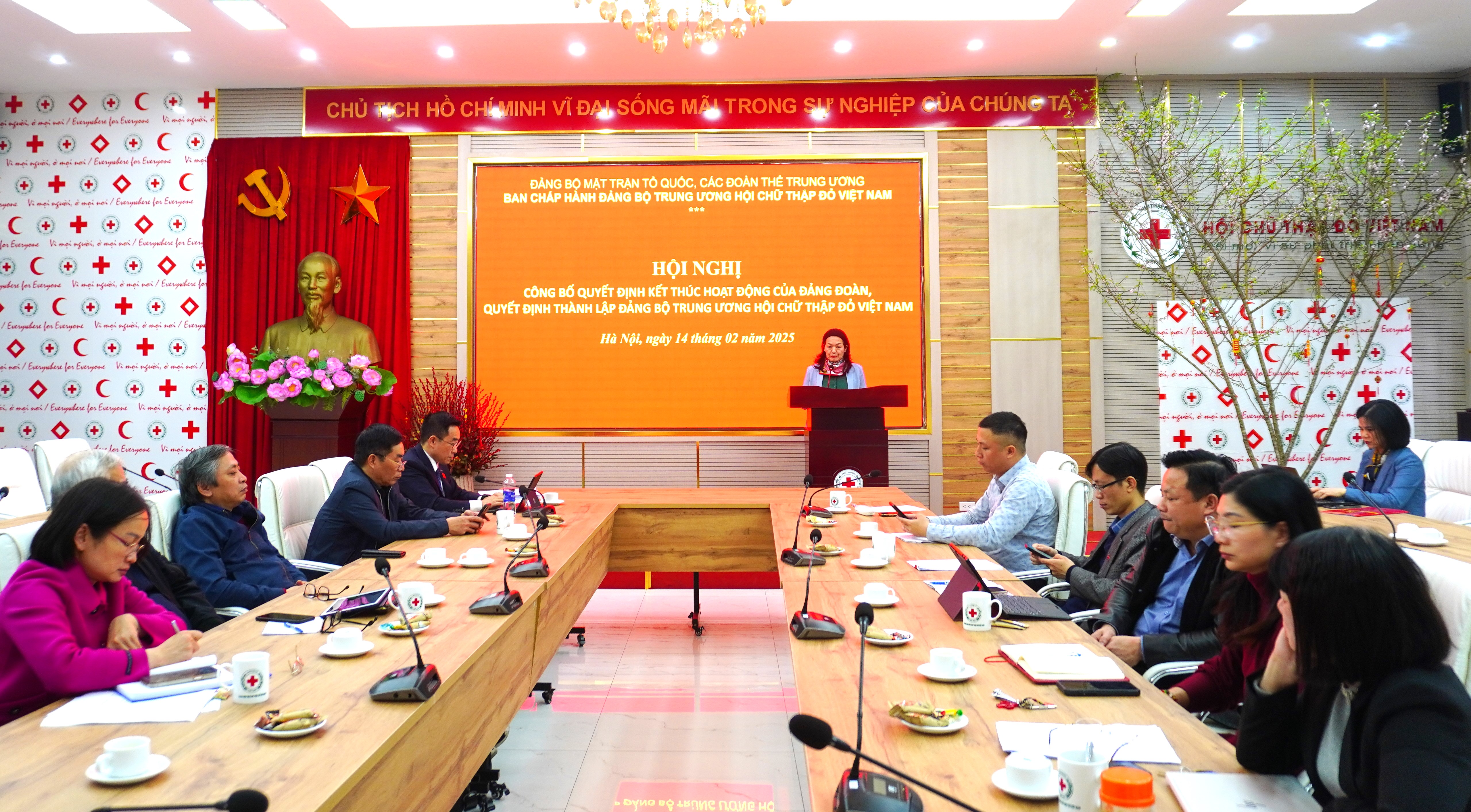 HỘI CHỮ THẬP ĐỎ VIỆT NAM