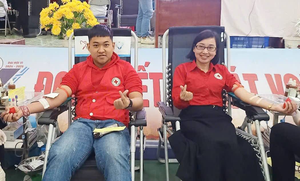 HỘI CHỮ THẬP ĐỎ VIỆT NAM