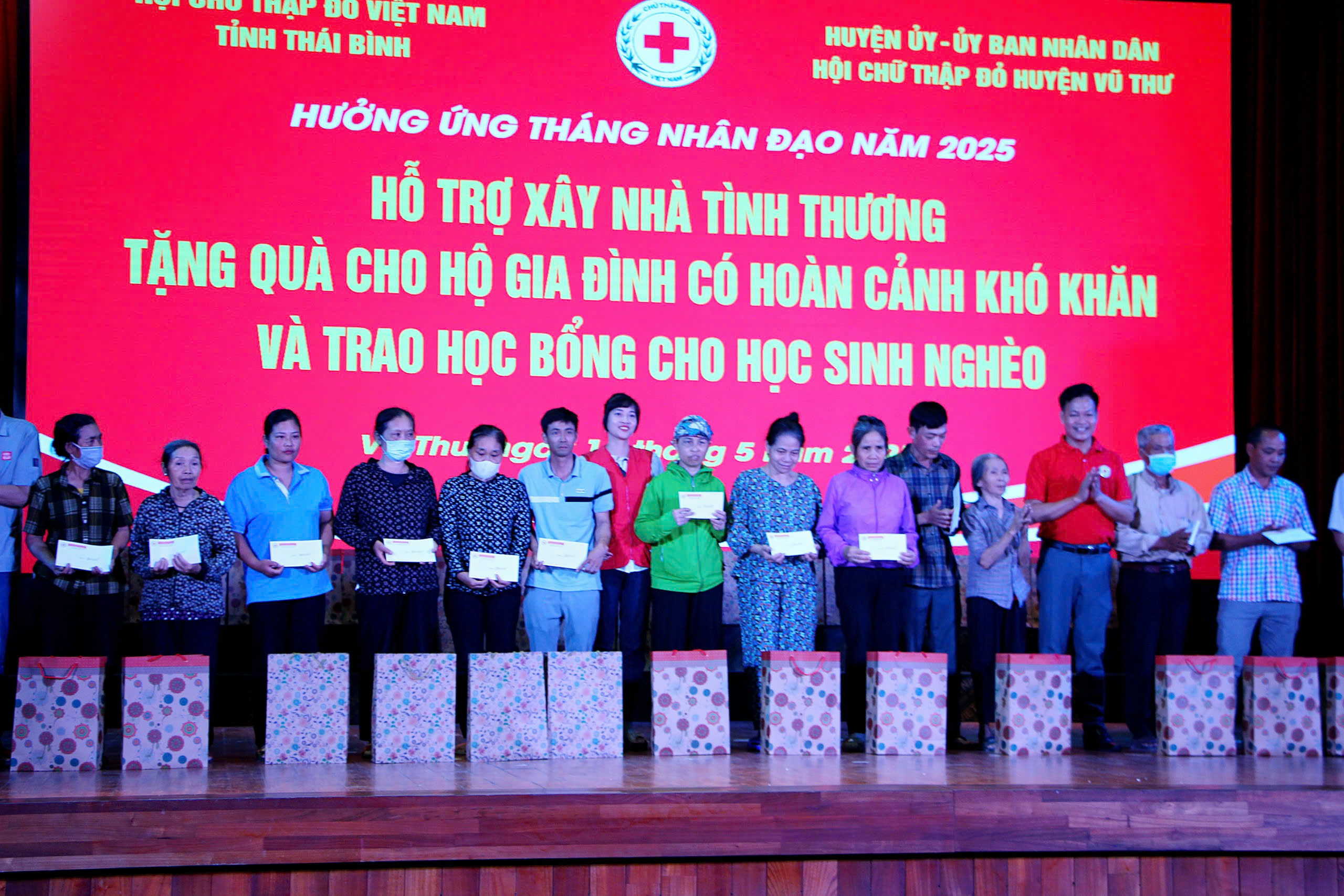 HỘI CHỮ THẬP ĐỎ VIỆT NAM