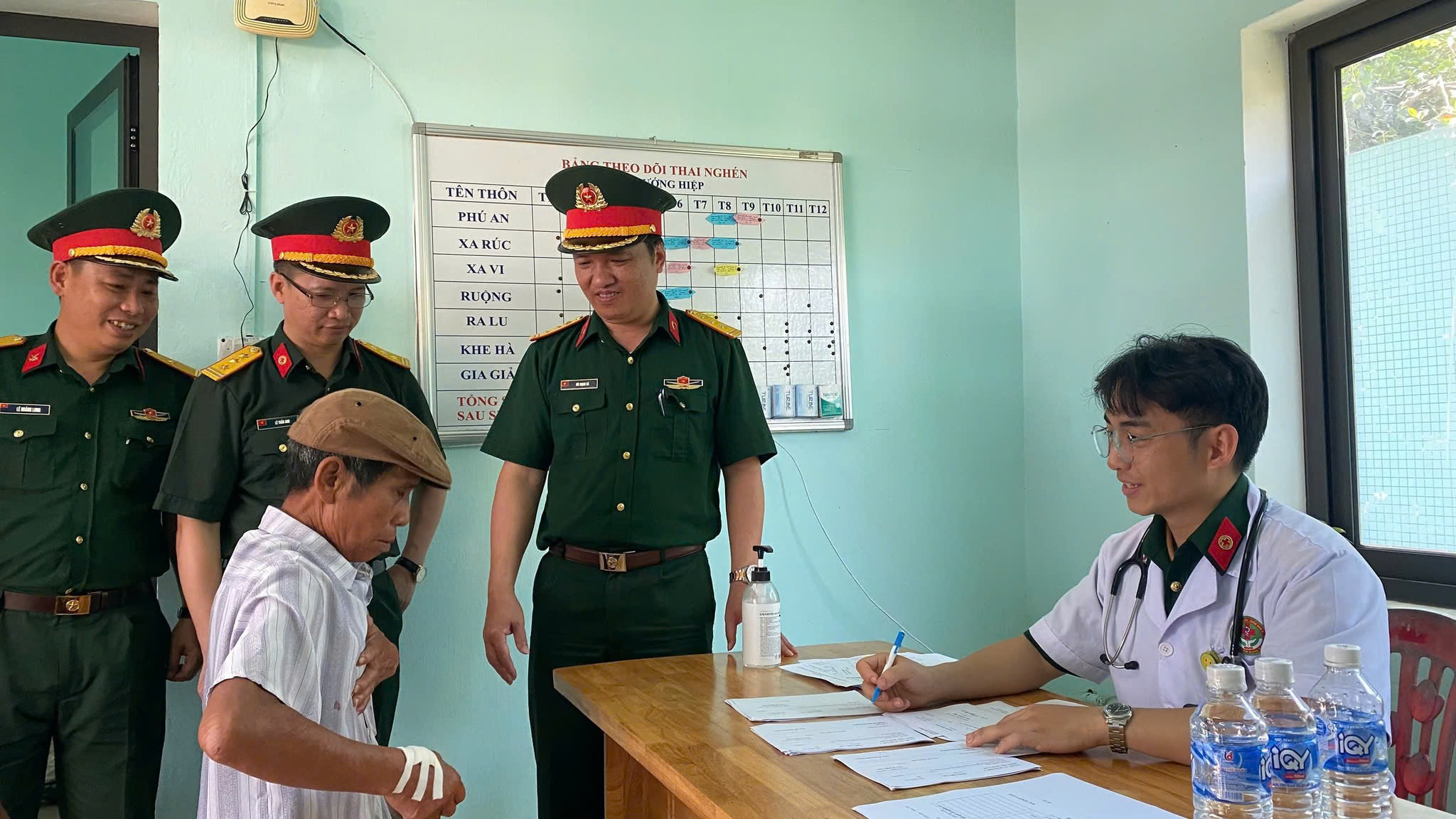 HỘI CHỮ THẬP ĐỎ VIỆT NAM