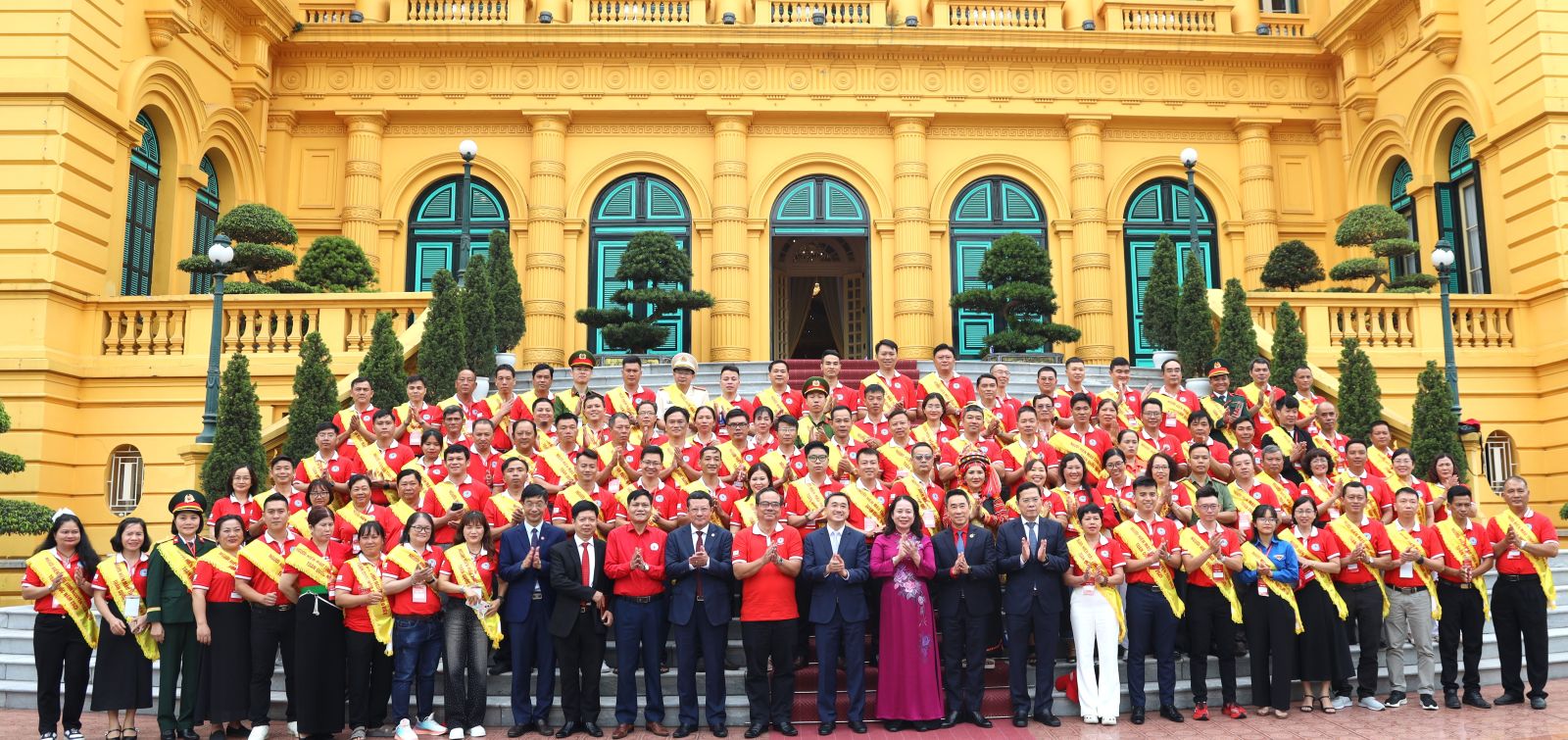 HỘI CHỮ THẬP ĐỎ VIỆT NAM