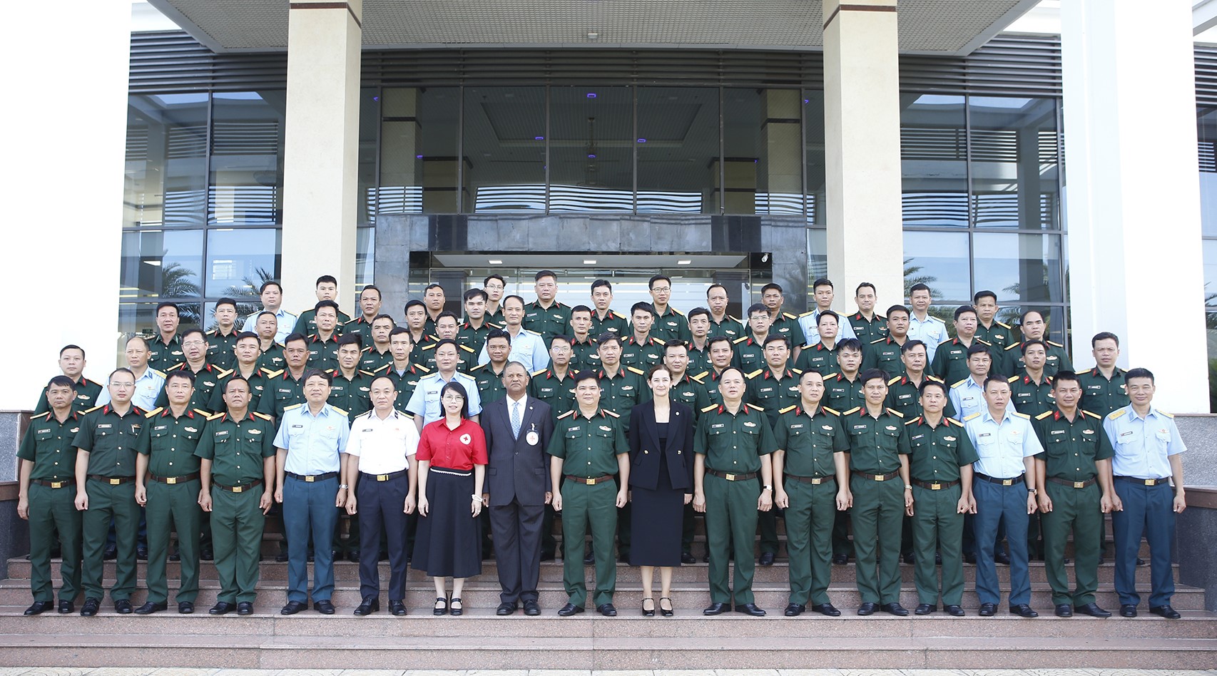 HỘI CHỮ THẬP ĐỎ VIỆT NAM