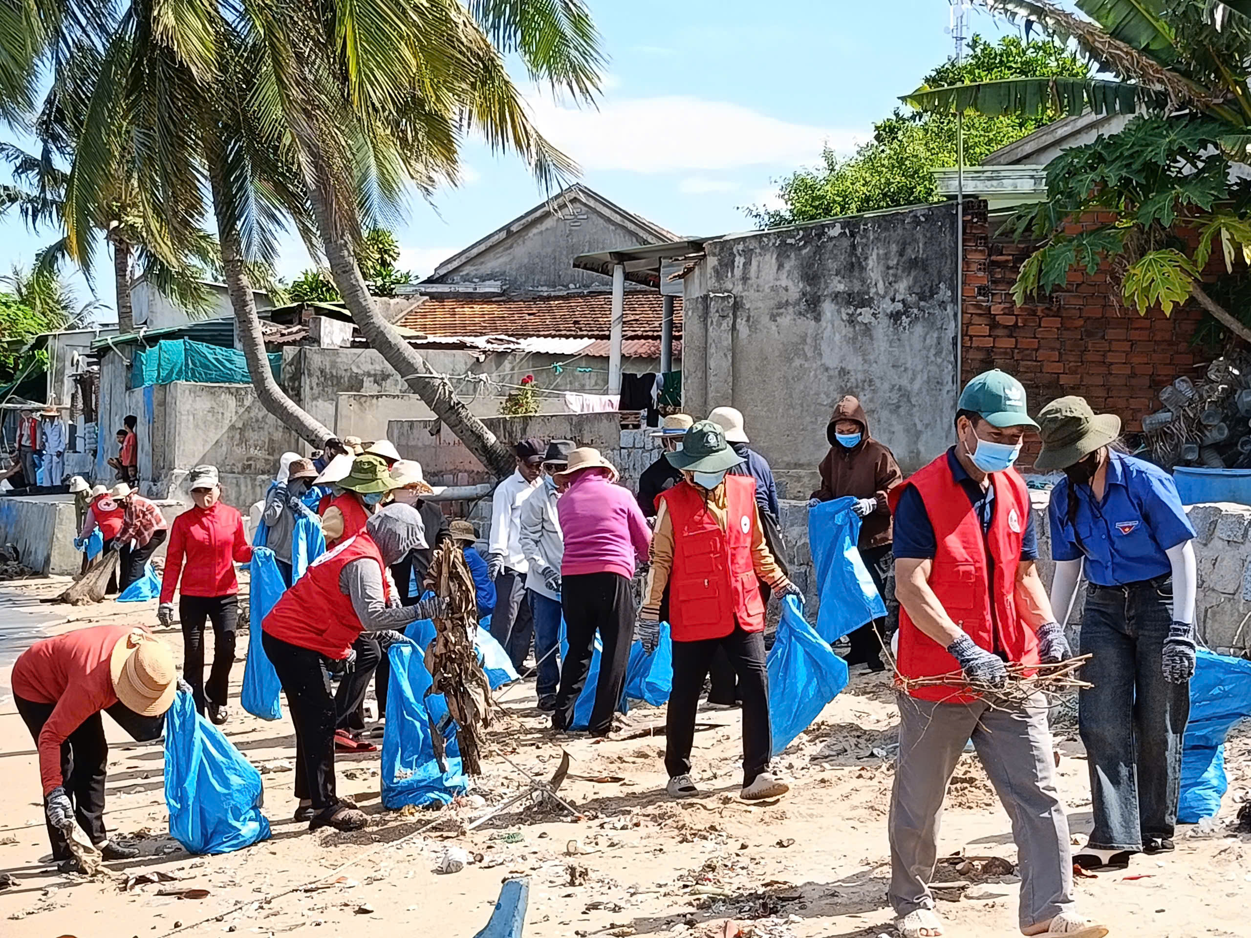 HỘI CHỮ THẬP ĐỎ VIỆT NAM