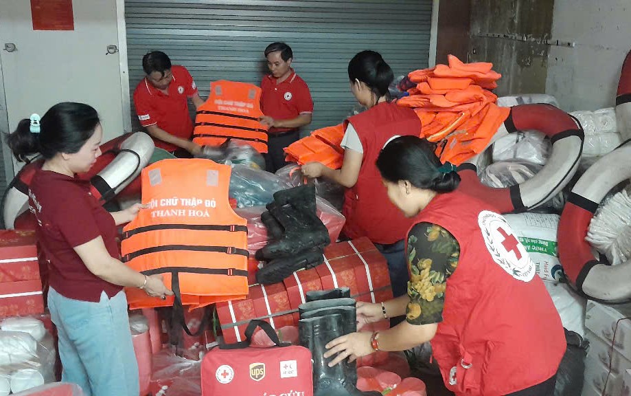 HỘI CHỮ THẬP ĐỎ VIỆT NAM