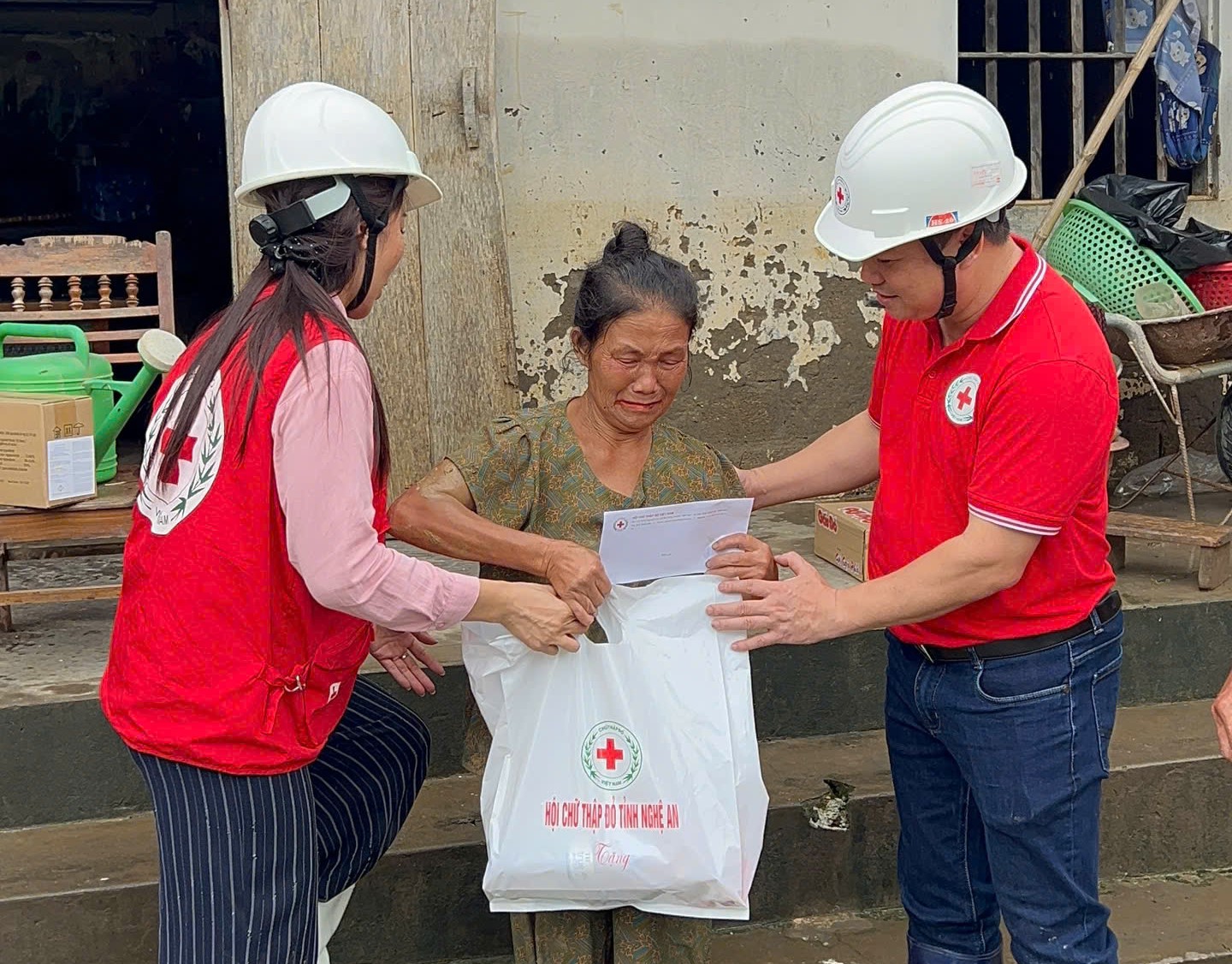 HỘI CHỮ THẬP ĐỎ VIỆT NAM