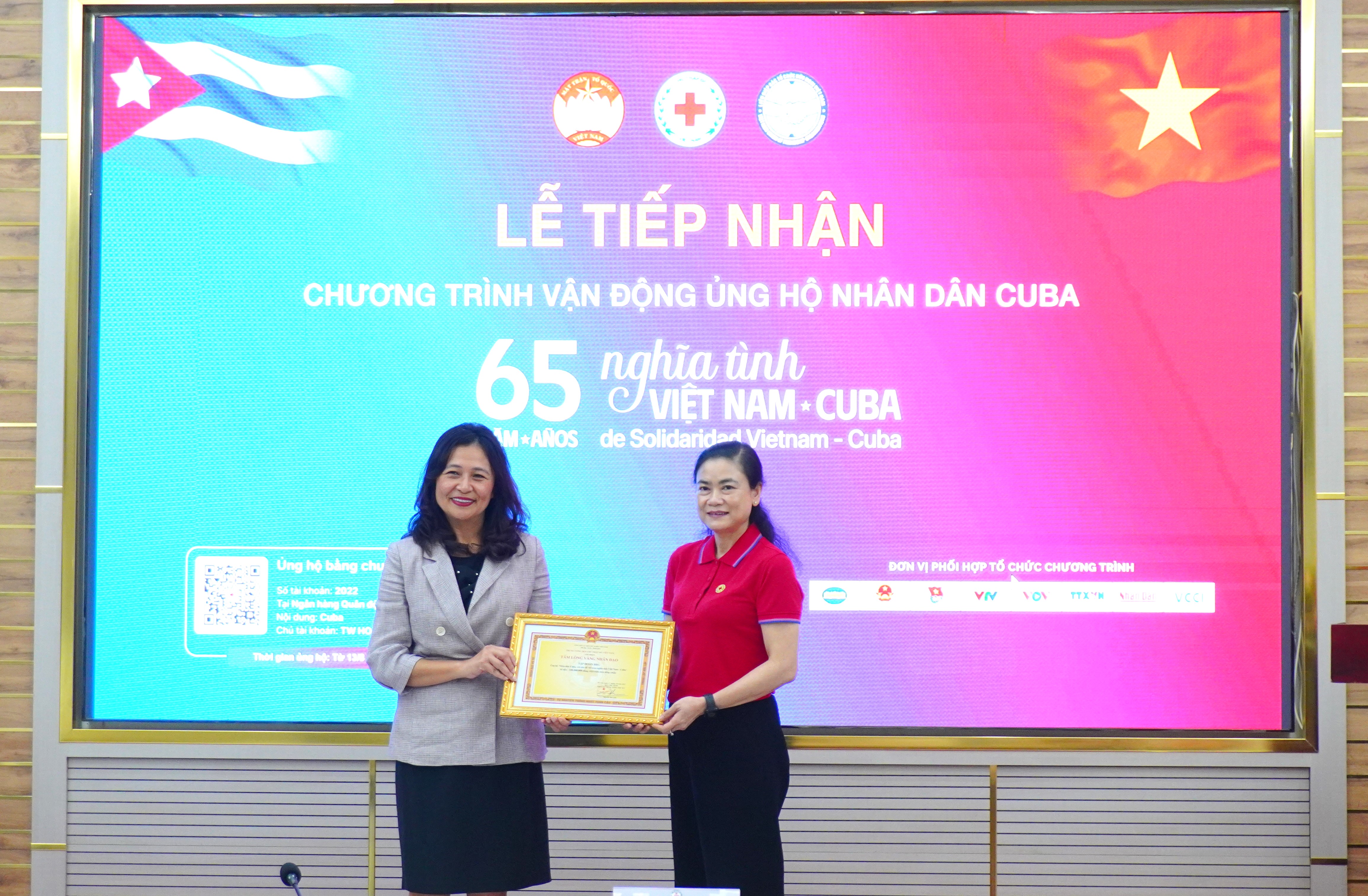 HỘI CHỮ THẬP ĐỎ VIỆT NAM