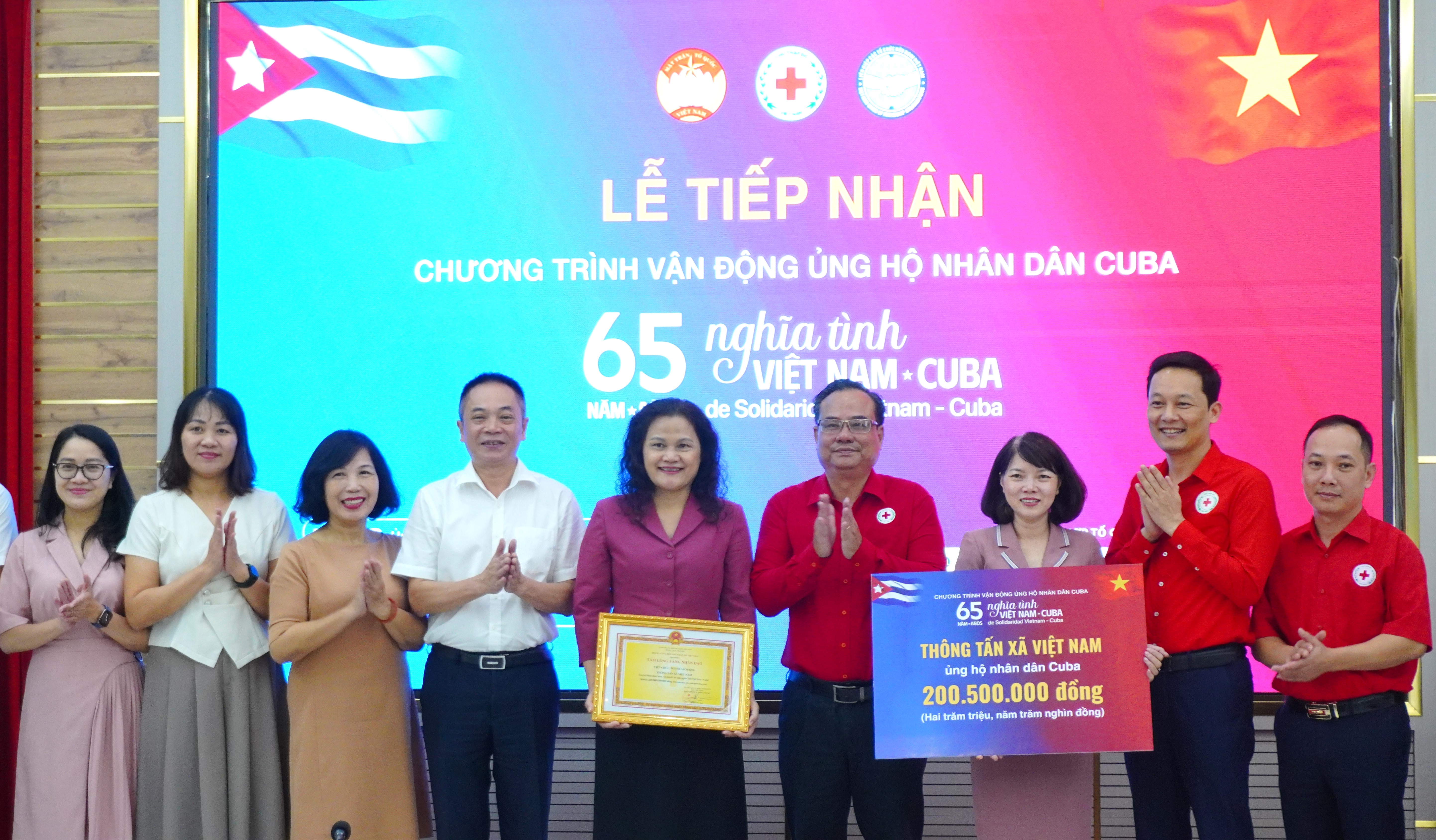 HỘI CHỮ THẬP ĐỎ VIỆT NAM