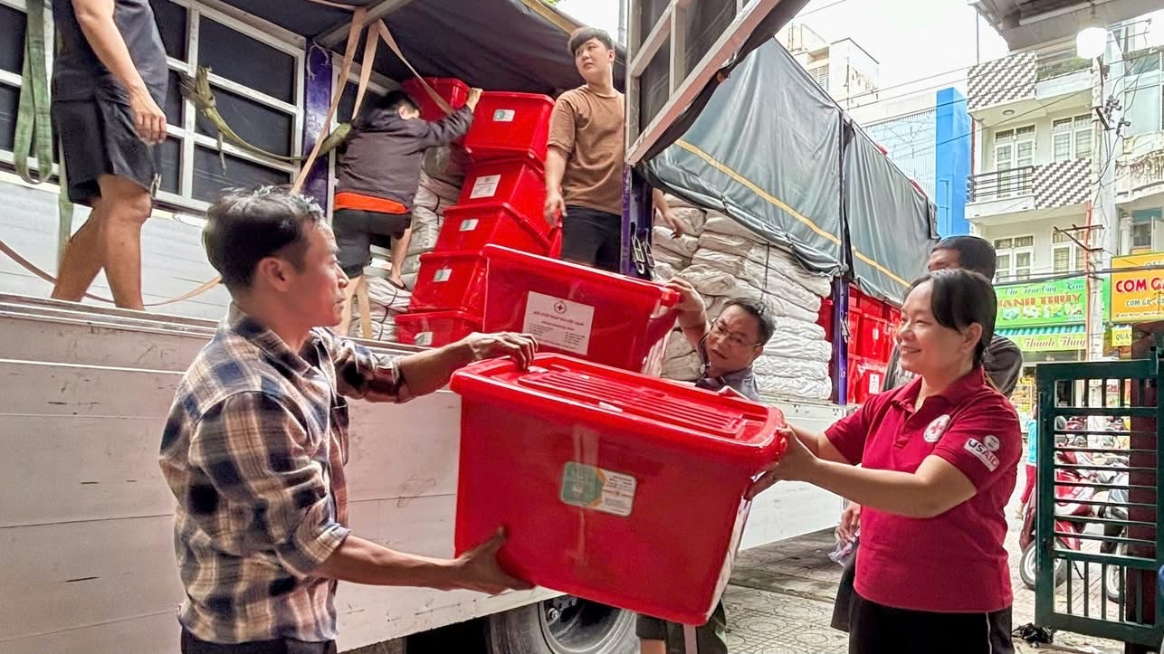 HỘI CHỮ THẬP ĐỎ VIỆT NAM