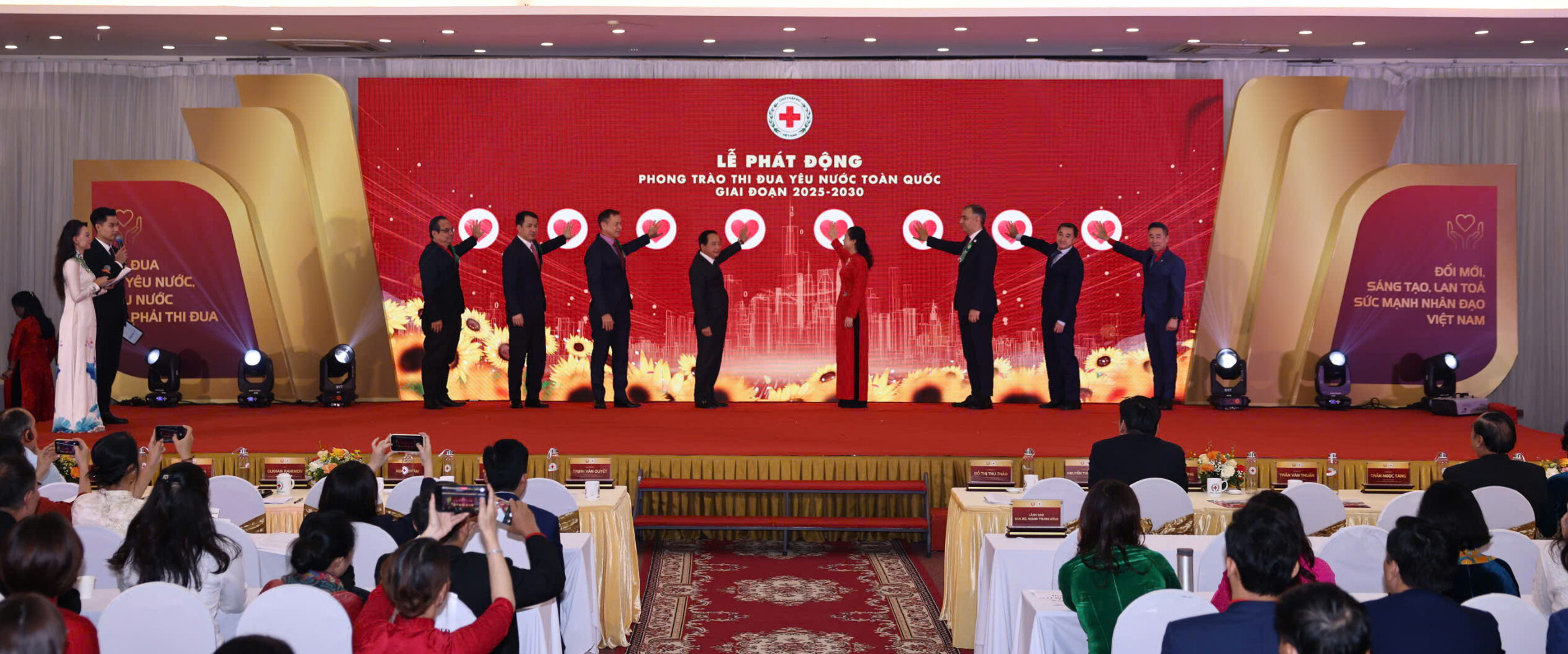 HỘI CHỮ THẬP ĐỎ VIỆT NAM