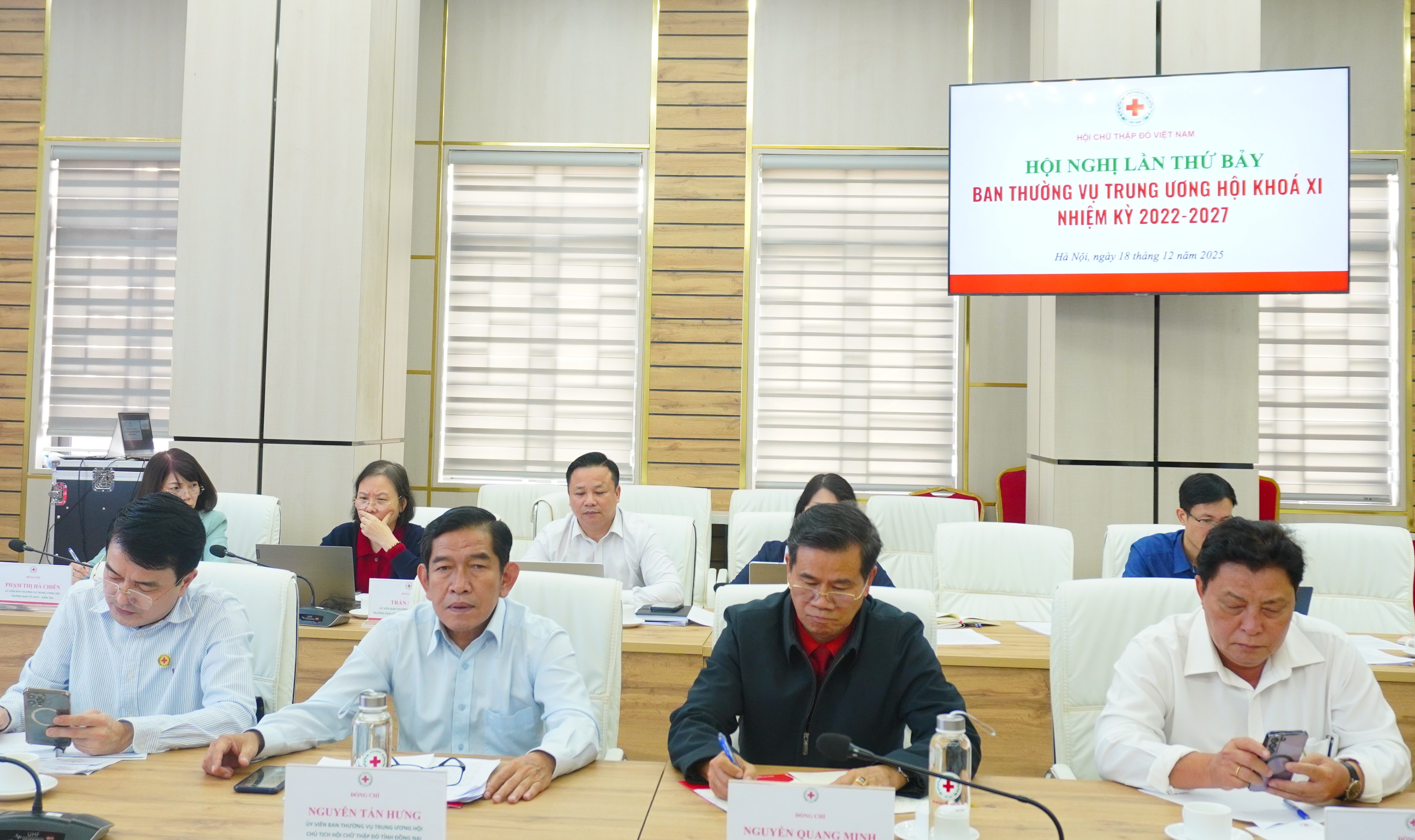 HỘI CHỮ THẬP ĐỎ VIỆT NAM