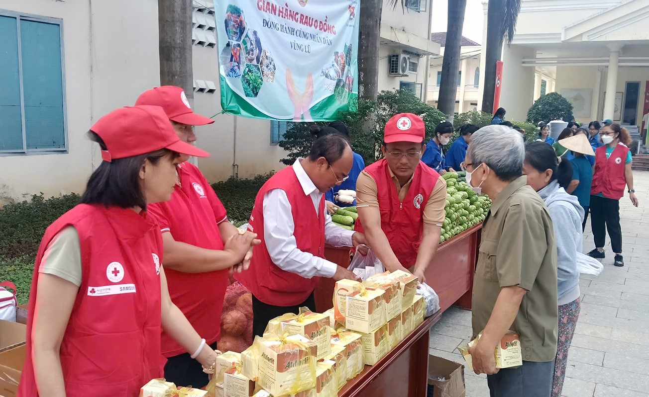 HỘI CHỮ THẬP ĐỎ VIỆT NAM