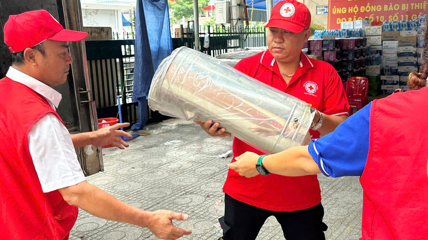HỘI CHỮ THẬP ĐỎ VIỆT NAM