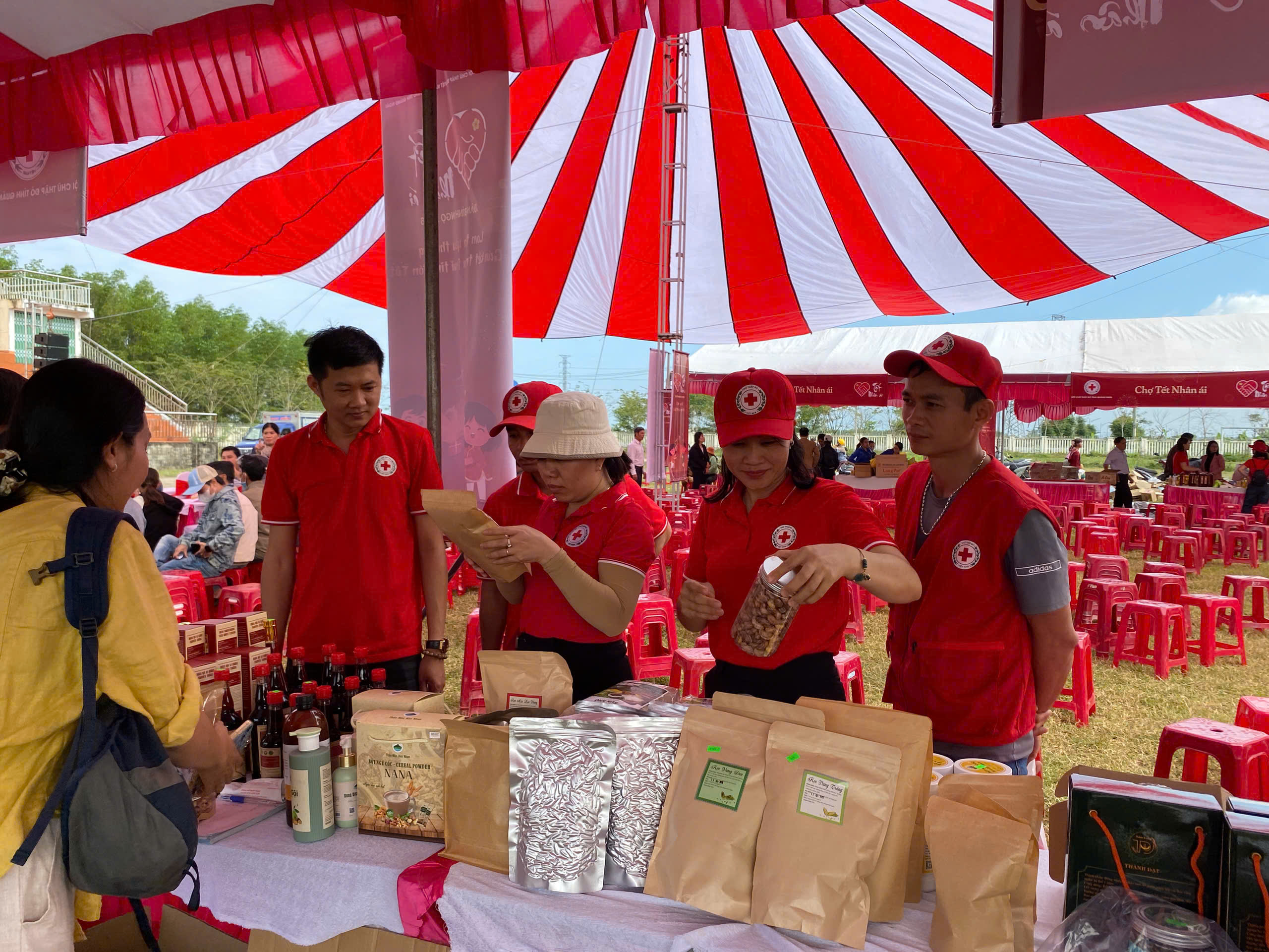 HỘI CHỮ THẬP ĐỎ VIỆT NAM