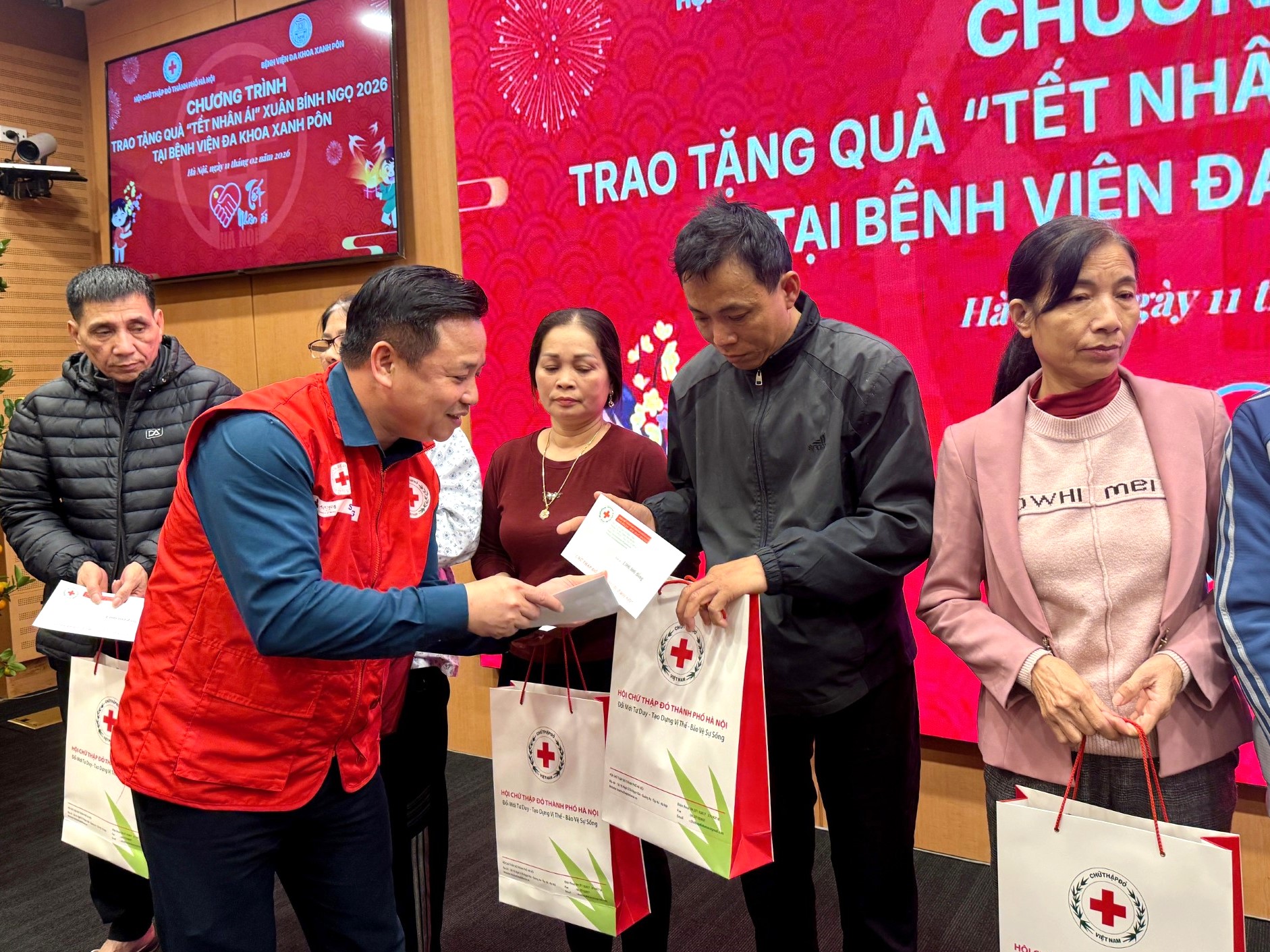 HỘI CHỮ THẬP ĐỎ VIỆT NAM