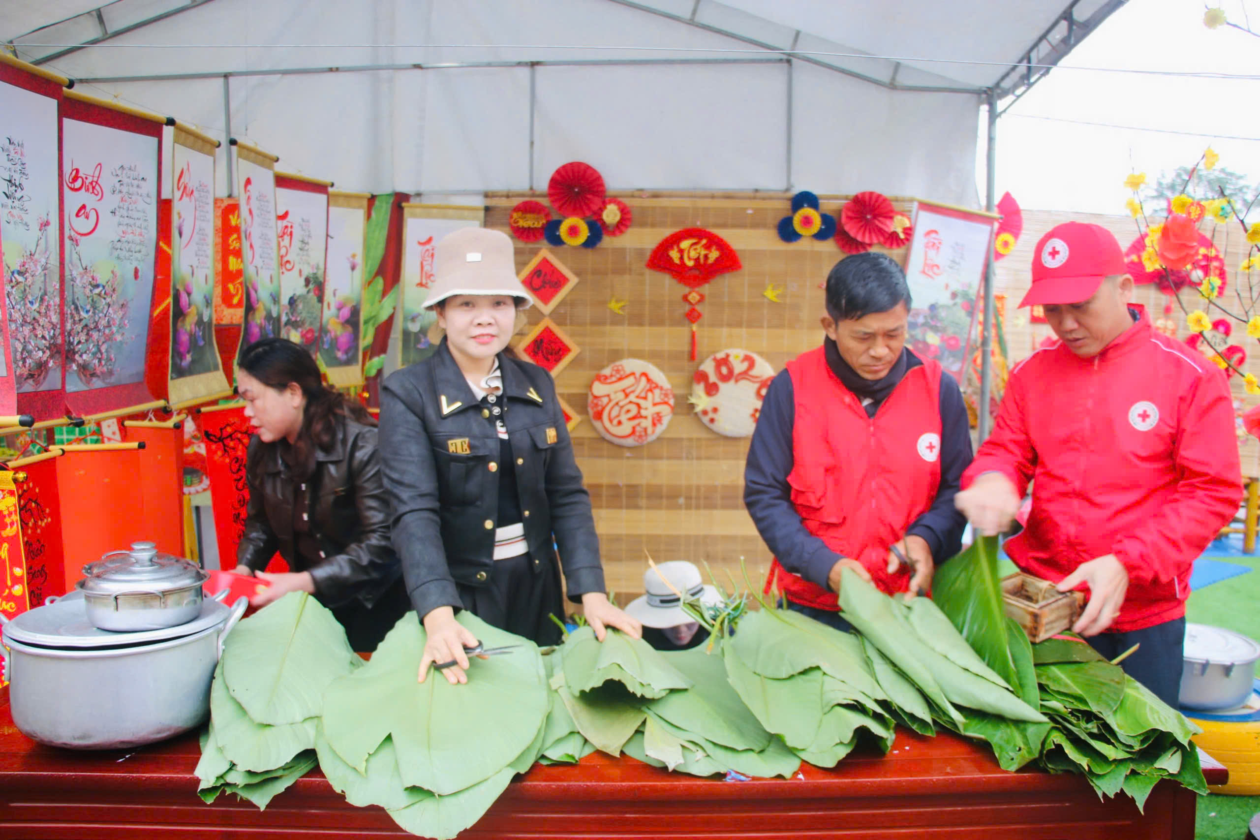 HỘI CHỮ THẬP ĐỎ VIỆT NAM