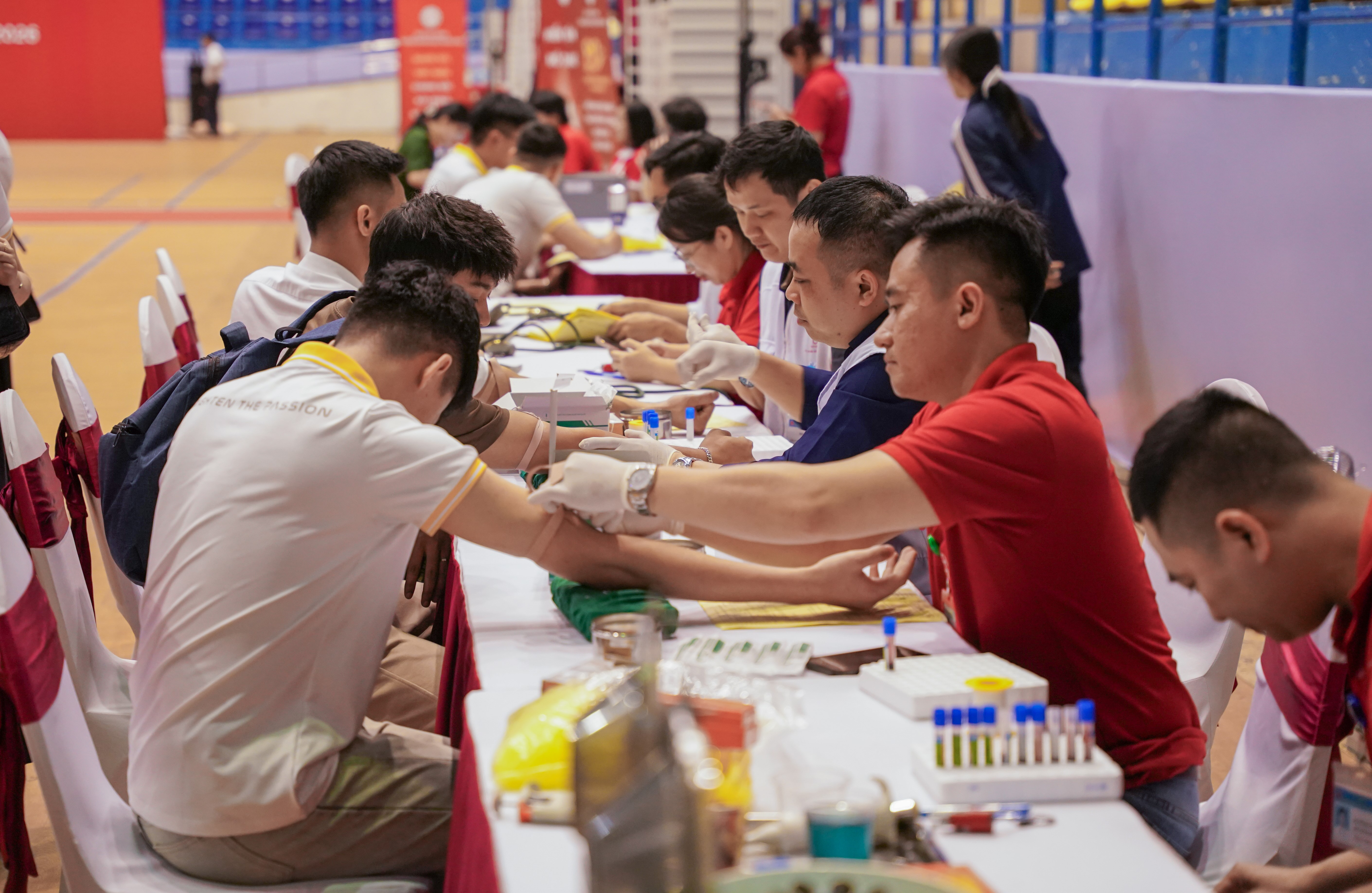 HỘI CHỮ THẬP ĐỎ VIỆT NAM