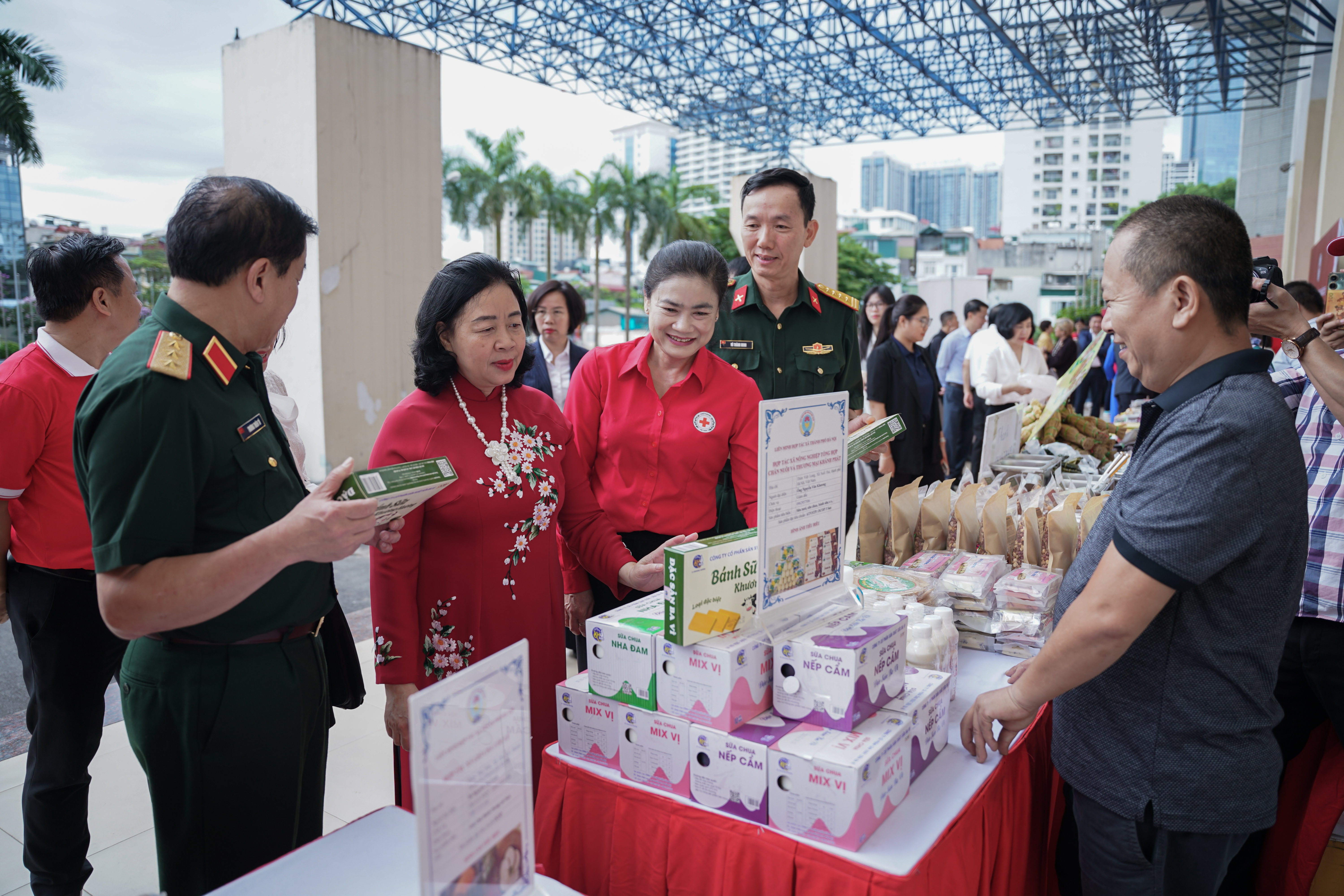HỘI CHỮ THẬP ĐỎ VIỆT NAM