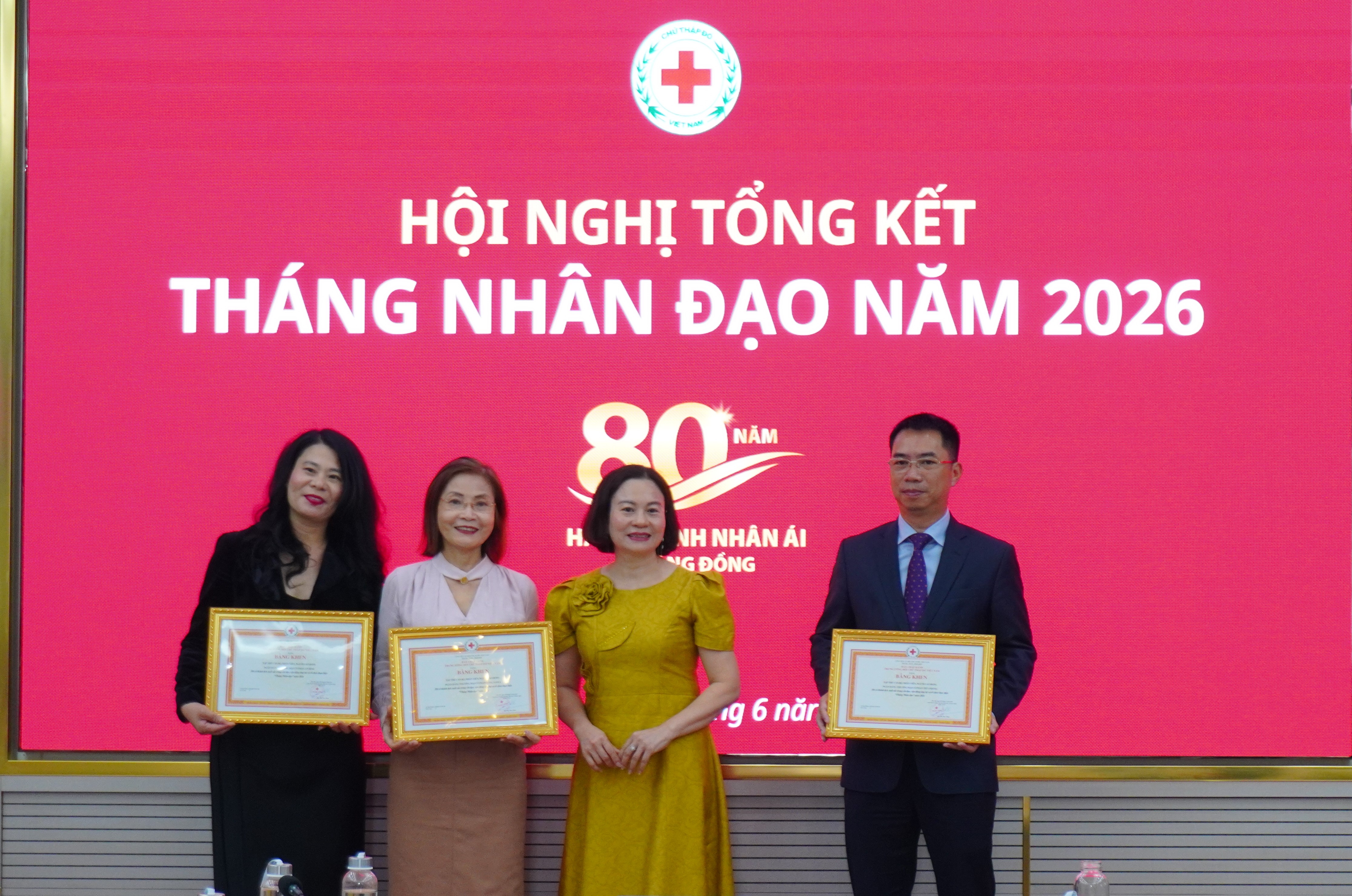HỘI CHỮ THẬP ĐỎ VIỆT NAM