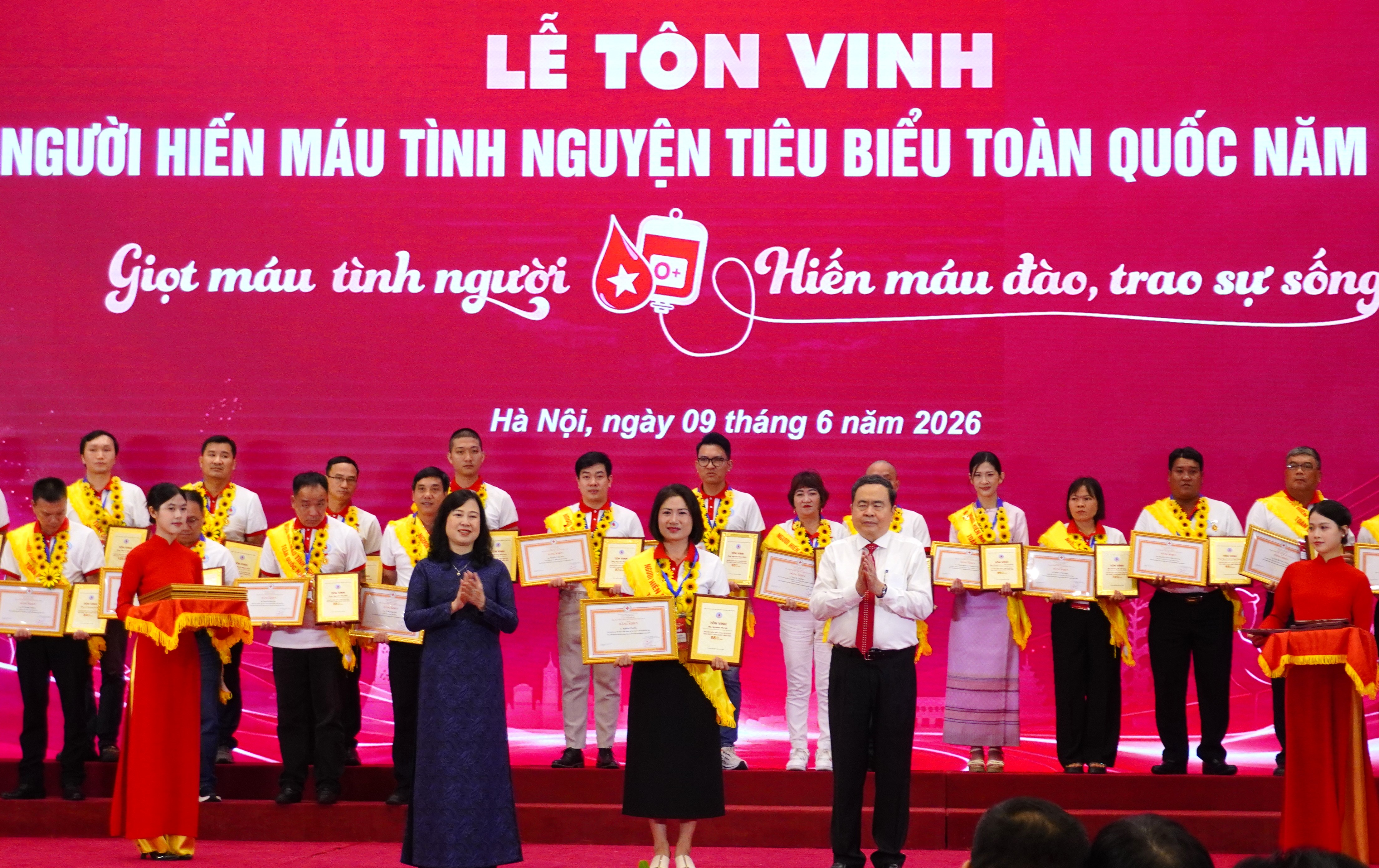 HỘI CHỮ THẬP ĐỎ VIỆT NAM