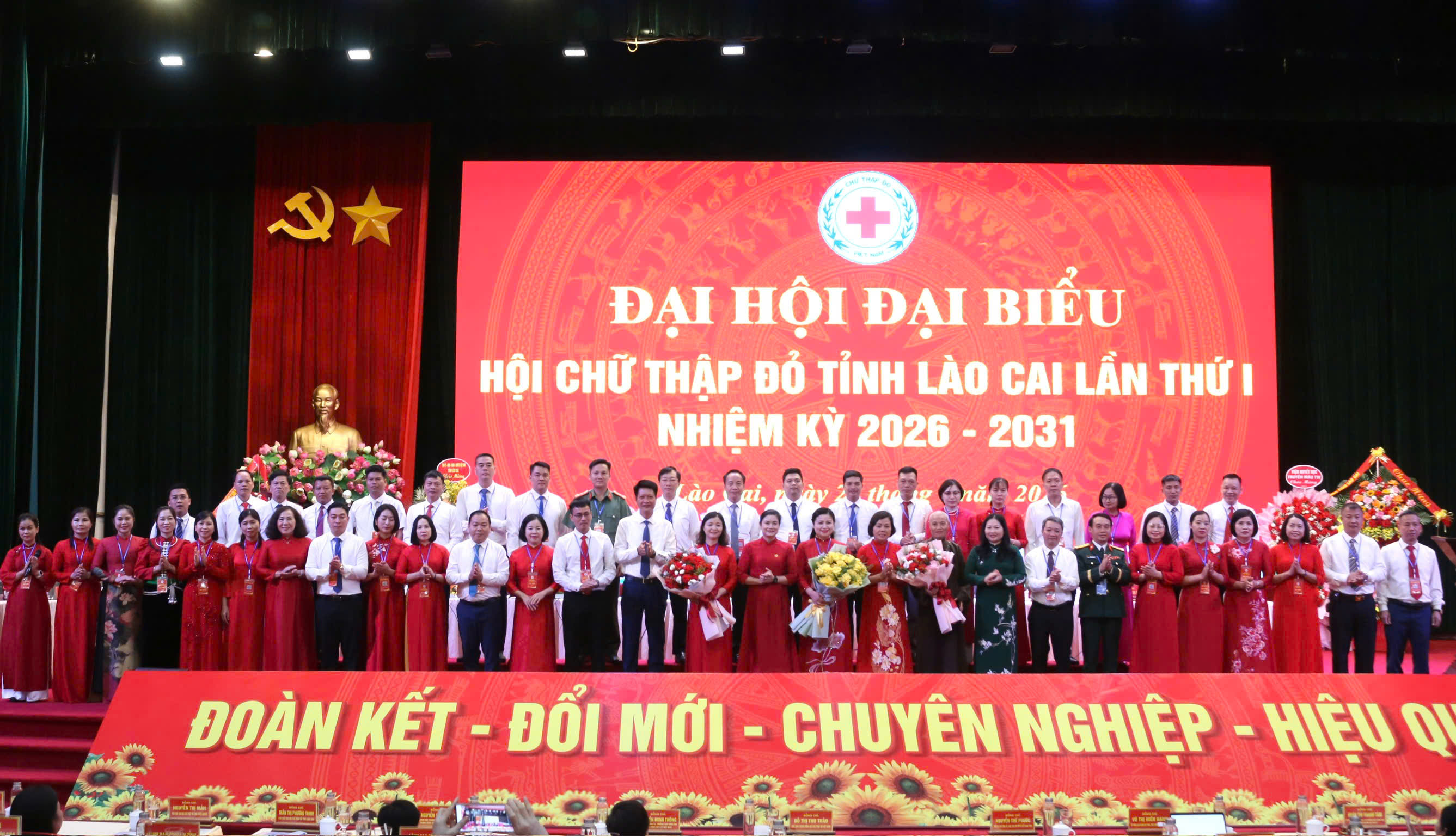 HỘI CHỮ THẬP ĐỎ VIỆT NAM