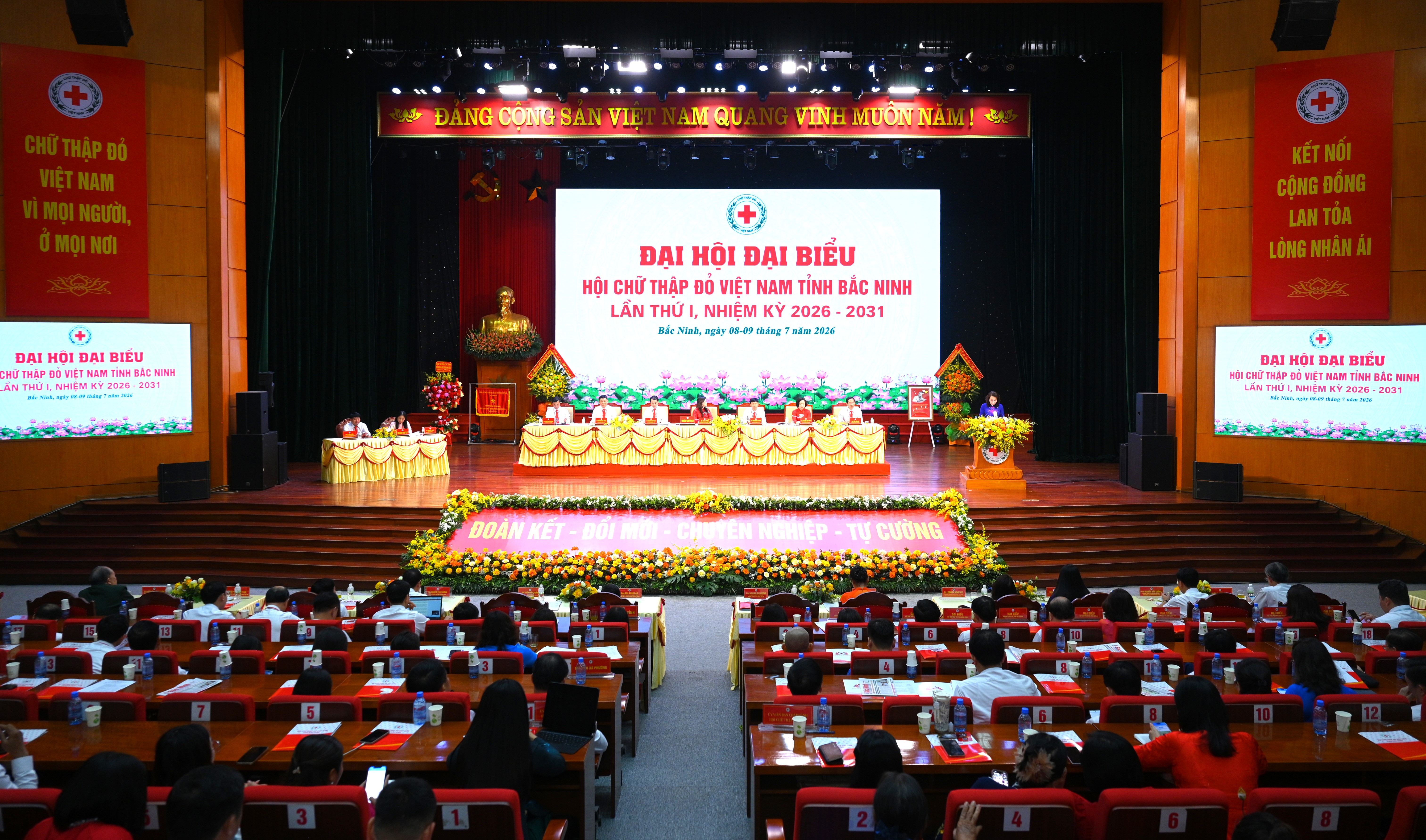 HỘI CHỮ THẬP ĐỎ VIỆT NAM