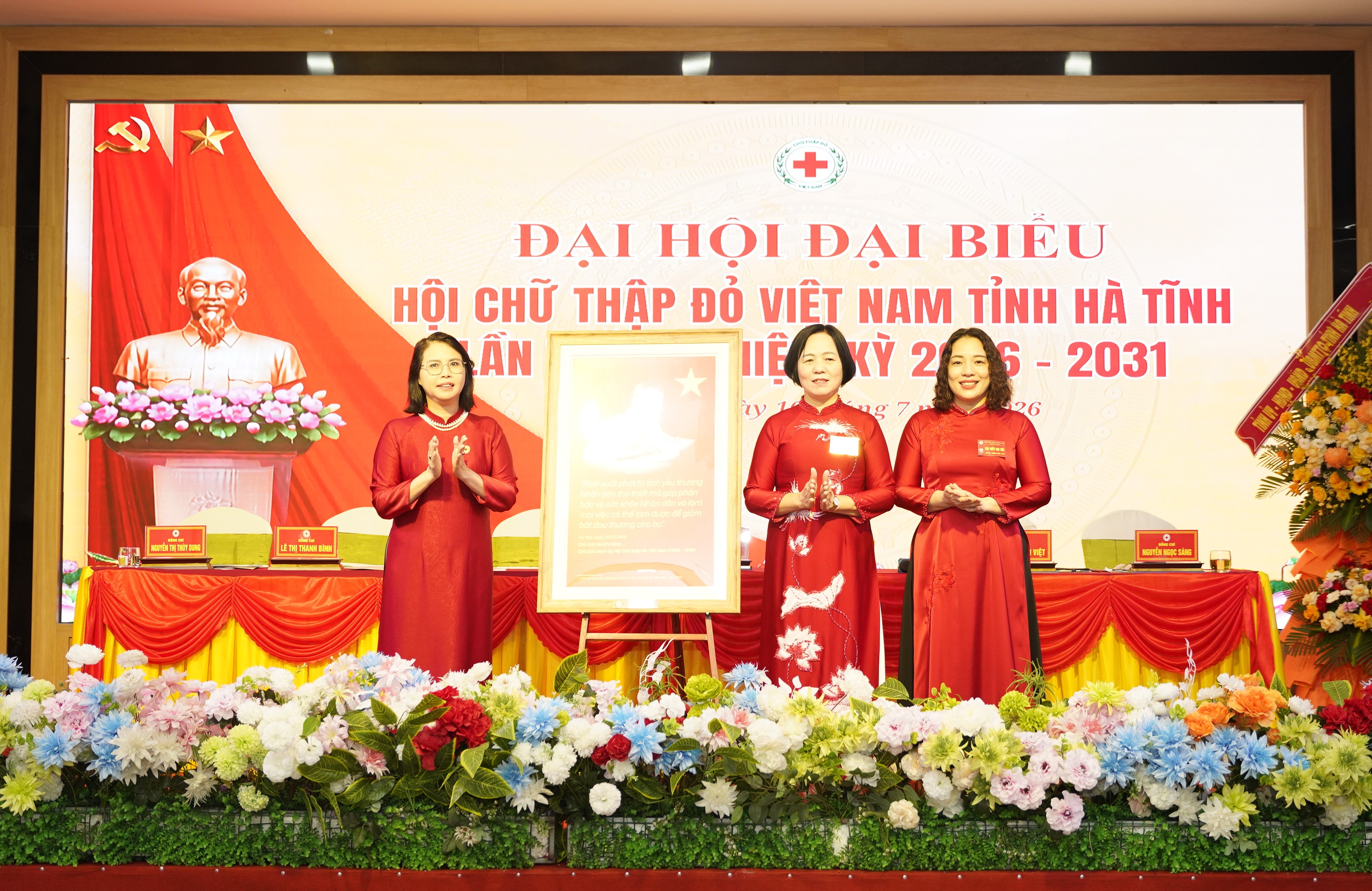 HỘI CHỮ THẬP ĐỎ VIỆT NAM