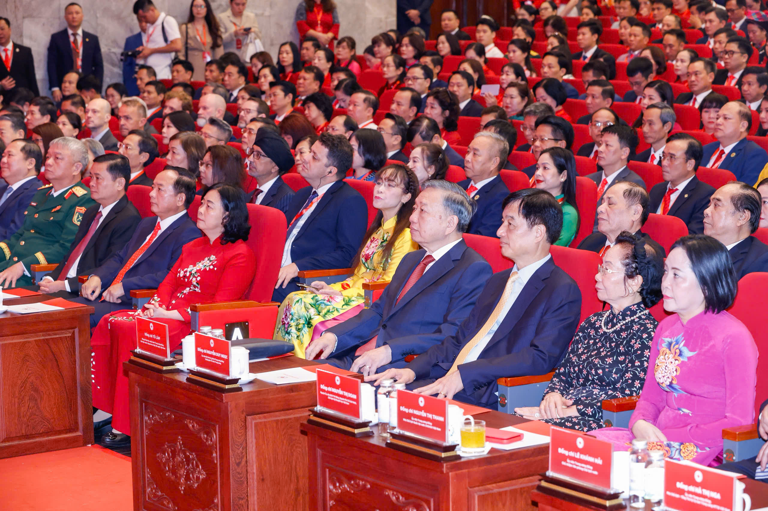 HỘI CHỮ THẬP ĐỎ VIỆT NAM