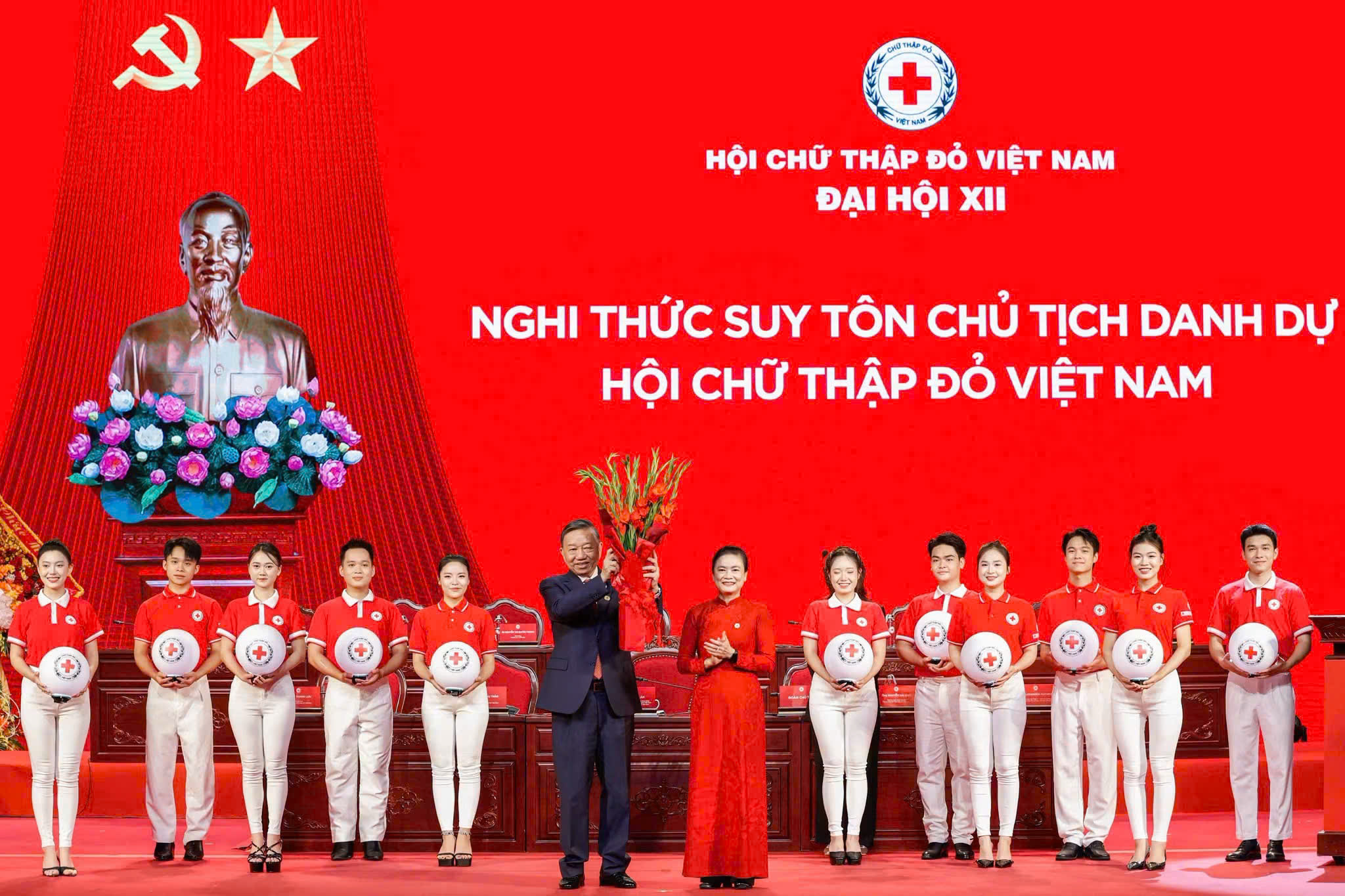 HỘI CHỮ THẬP ĐỎ VIỆT NAM