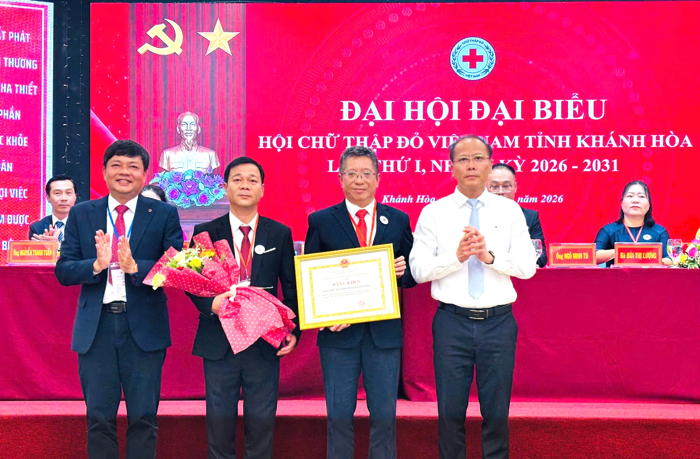 HỘI CHỮ THẬP ĐỎ VIỆT NAM
